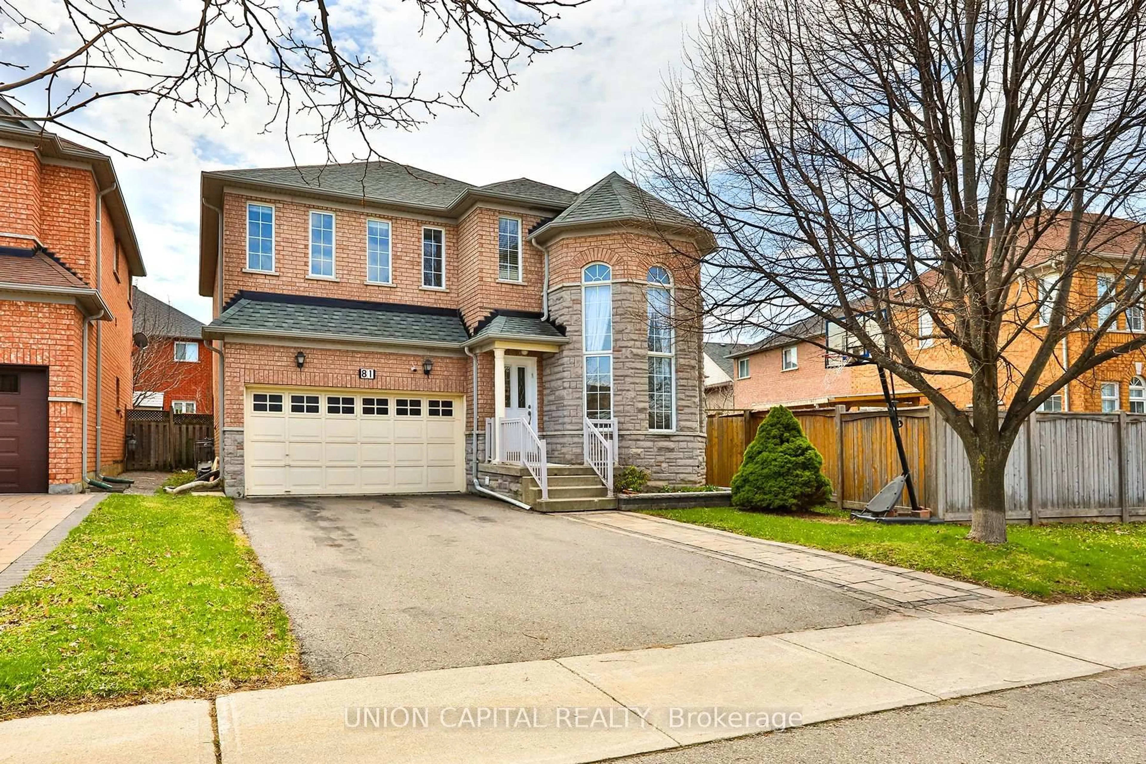 Home with brick exterior material, street for 81 Ten Oaks Blvd, Vaughan Ontario L4K 5G3