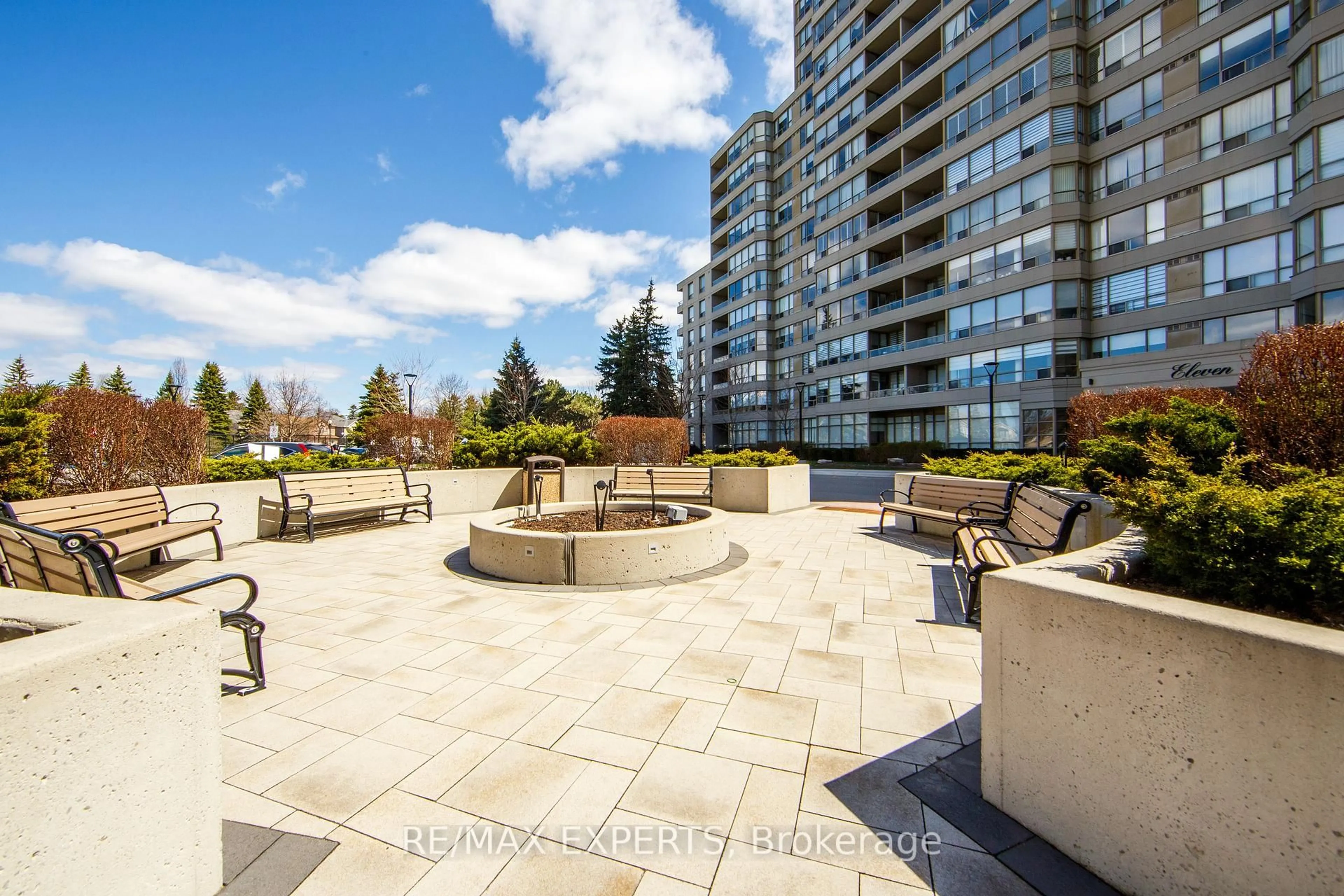 Patio, water/lake/river/ocean view for 7 Townsgate Dr #1506, Vaughan Ontario L4J 7Z9