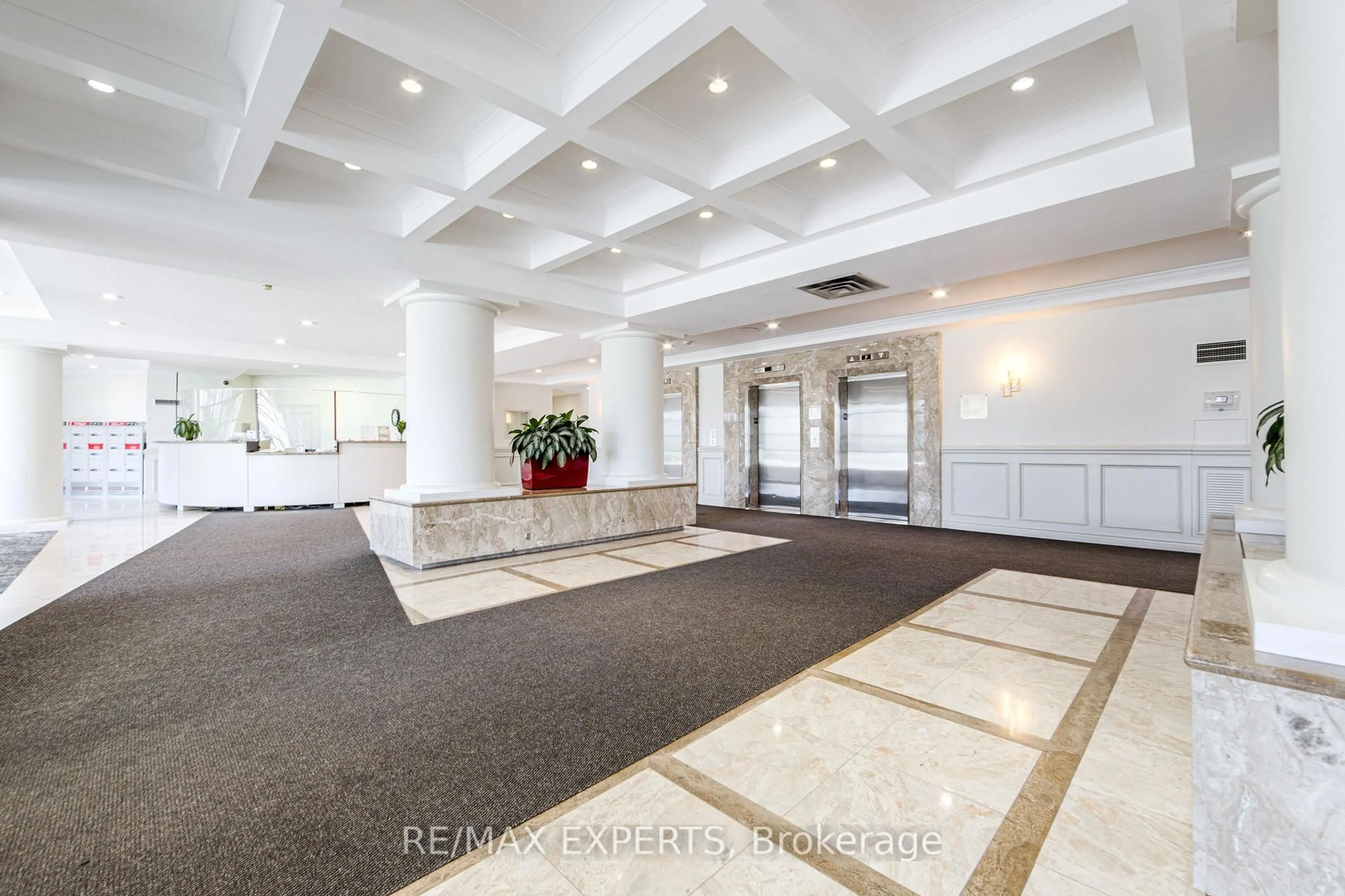 Unknown for 7 Townsgate Dr #1506, Vaughan Ontario L4J 7Z9