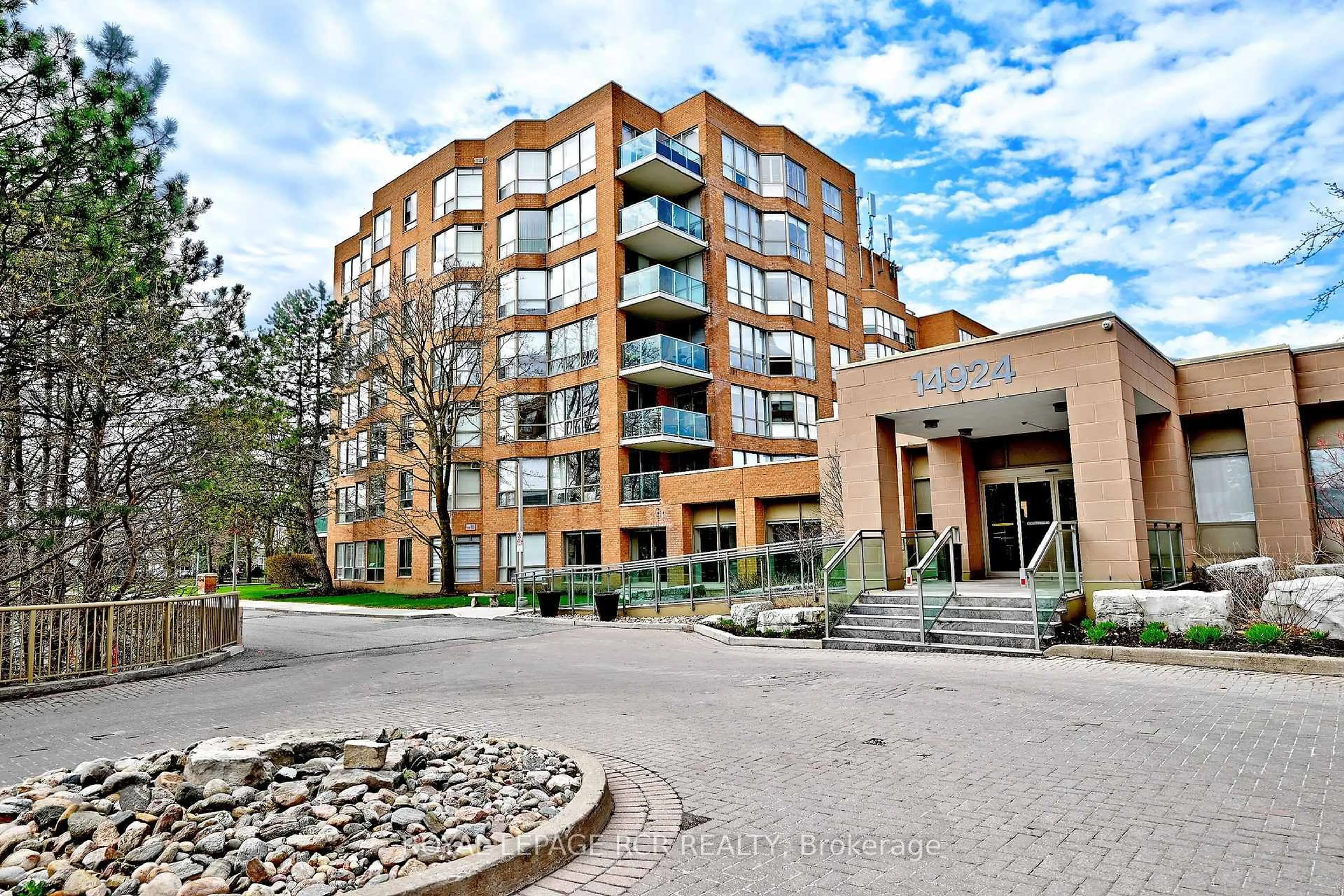 Unknown for 14924 Yonge St #509, Aurora Ontario L4G 6H7