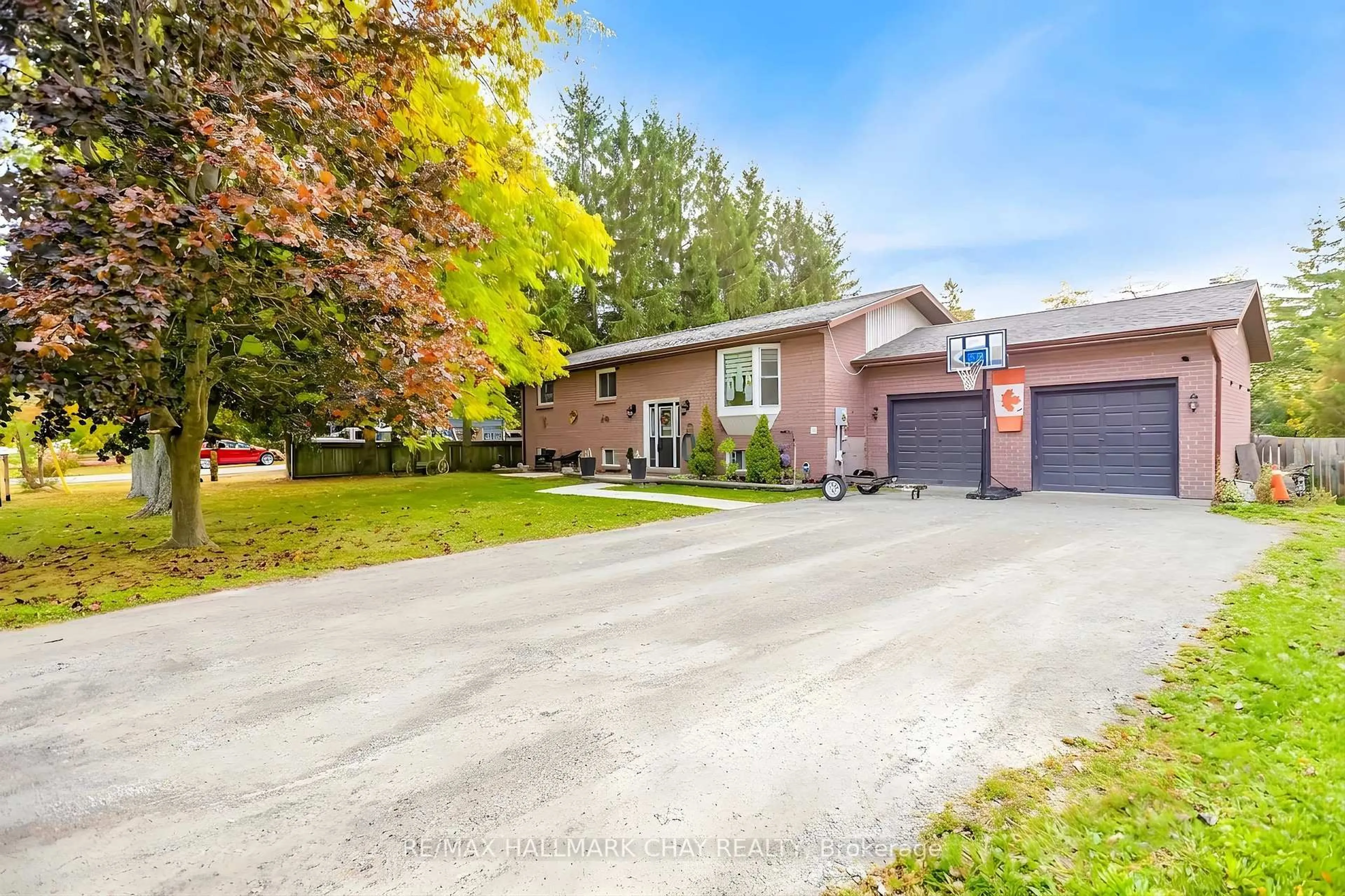 A pic from outside/outdoor area/front of a property/back of a property/a pic from drone, street for 20 Howard Ave, Brock Ontario L0K 1A0
