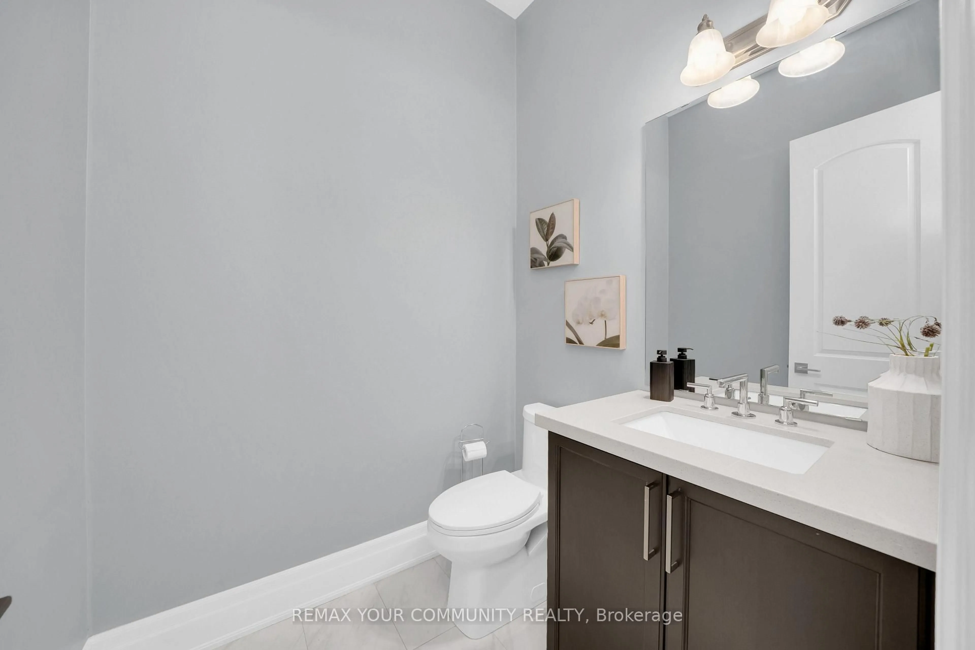 Contemporary bathroom, ceramic/tile floor for 172 Purple Creek Rd, Vaughan Ontario L4H 5C6