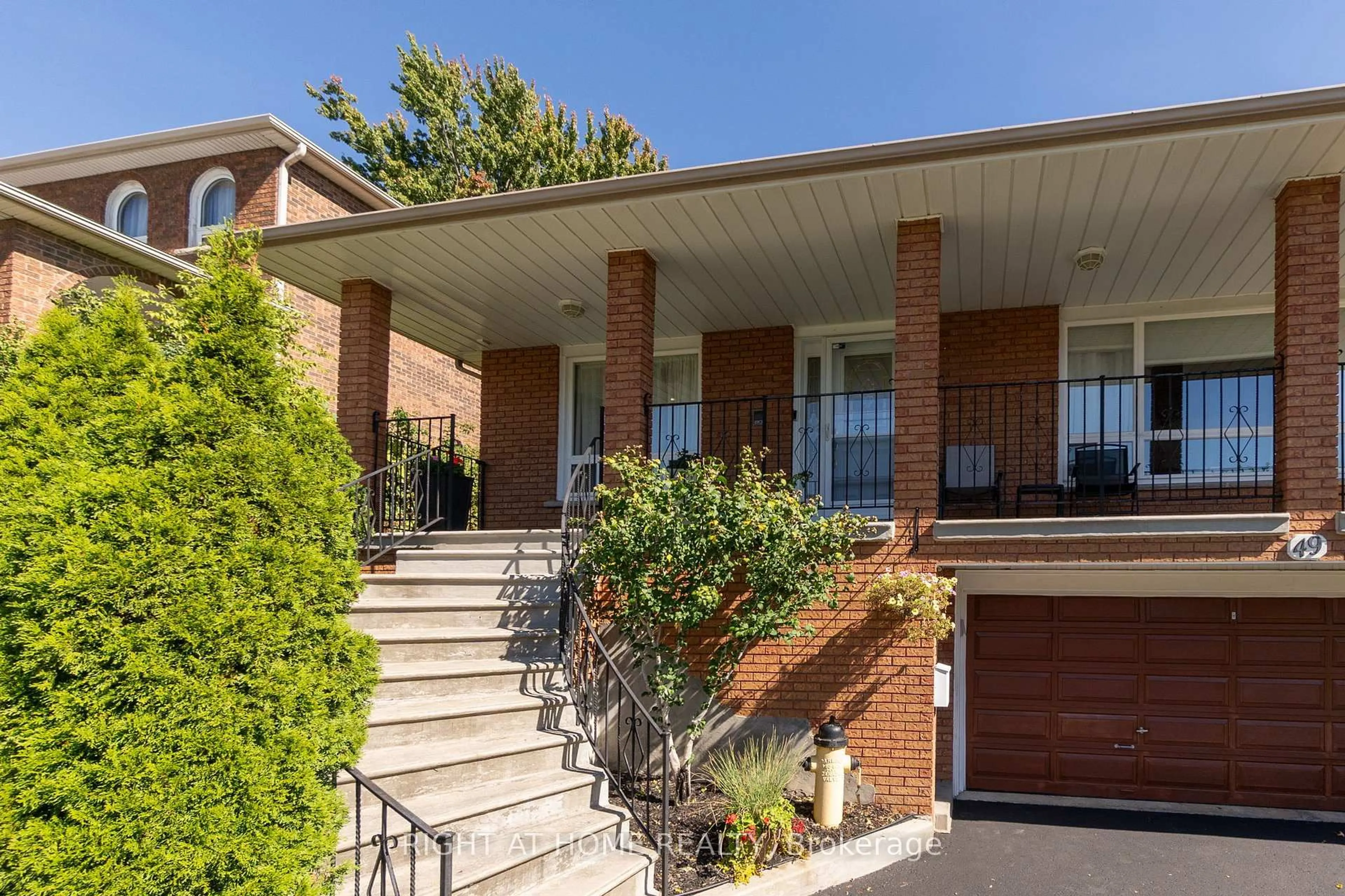 Home with brick exterior material, street for 49 Pioneer Lane, Vaughan Ontario L4L 2P2