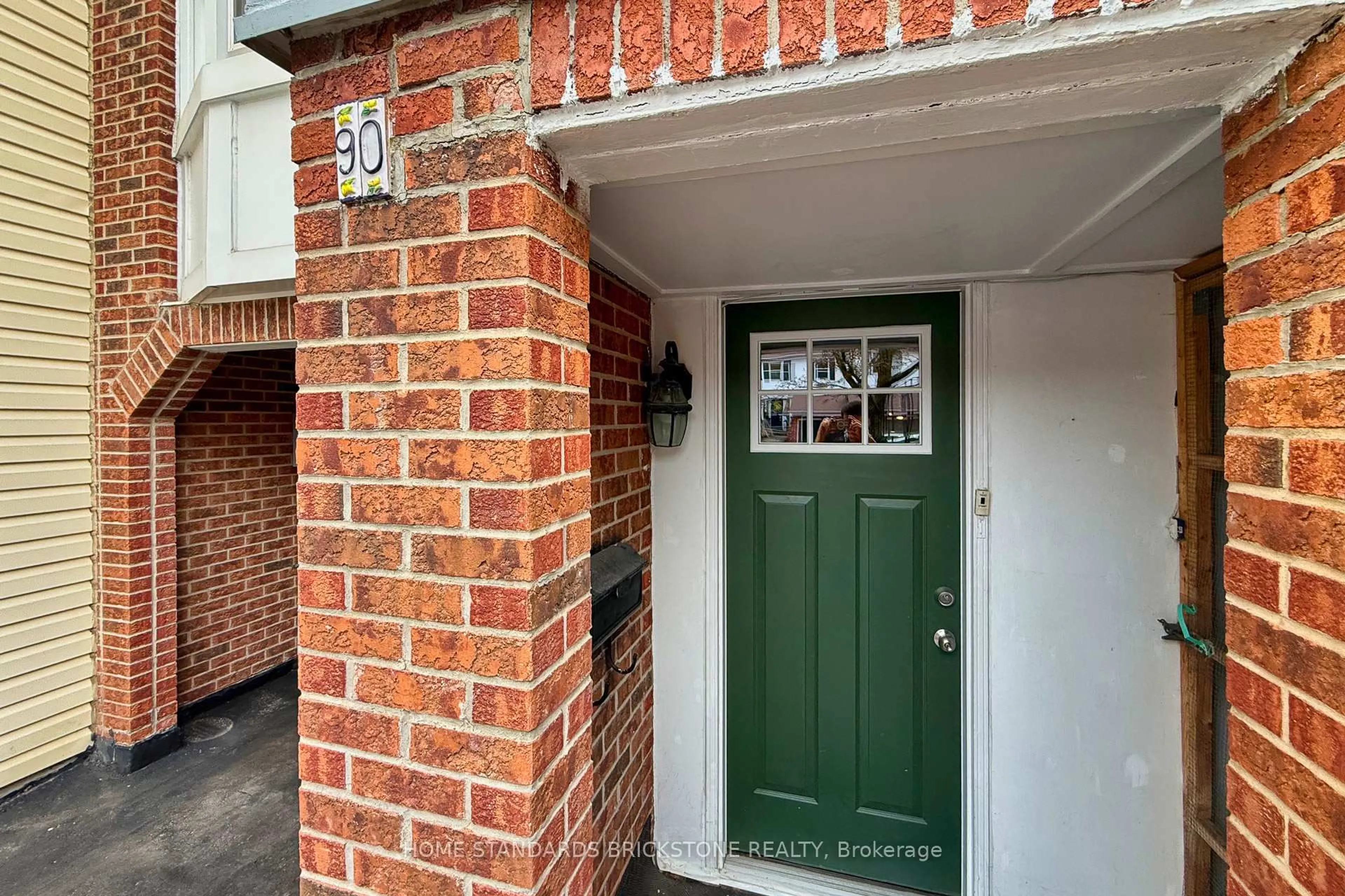 Unknown for 90 Confederation Way, Markham Ontario L3T 5R5