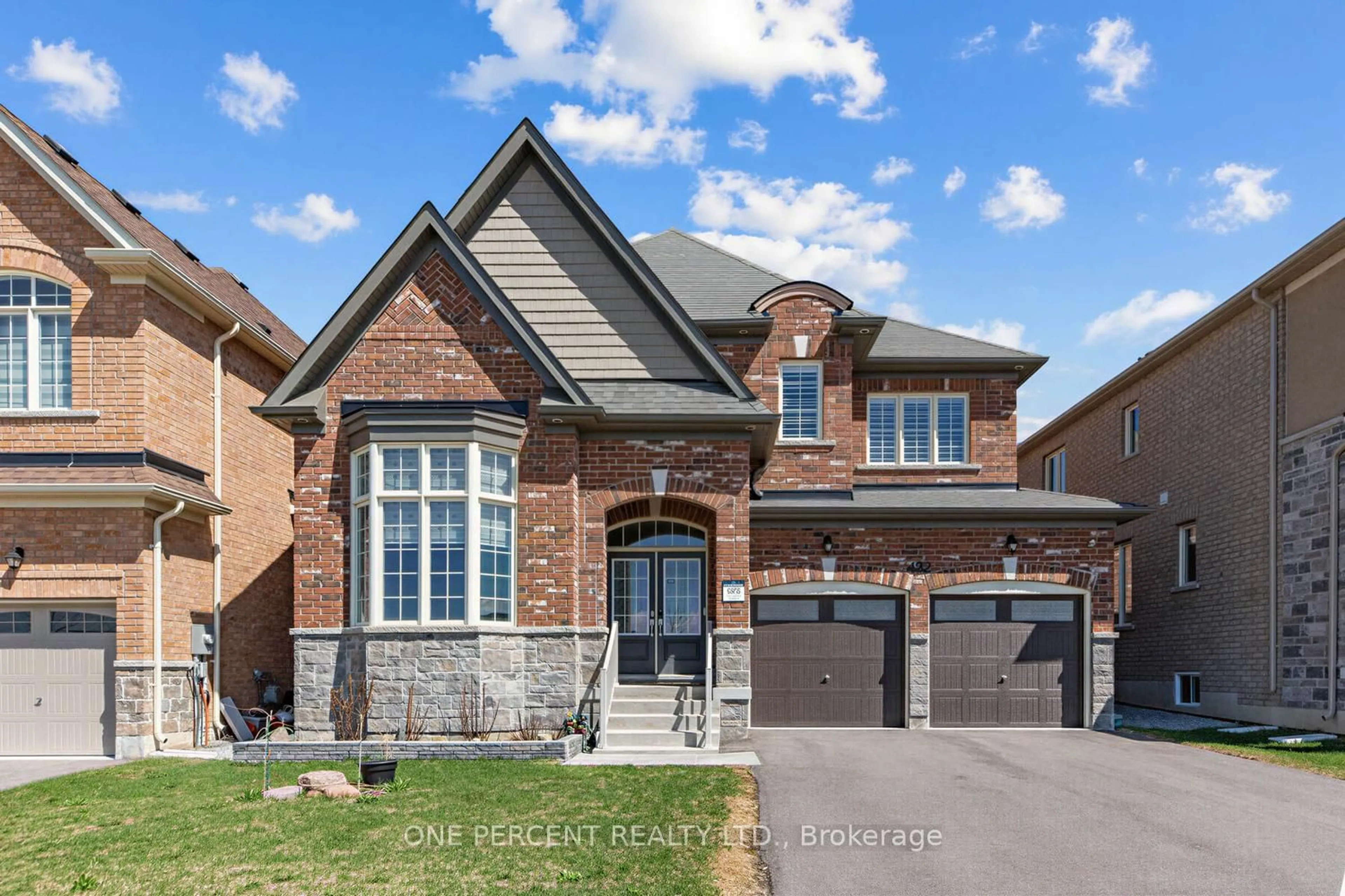 Home with brick exterior material, street for 432 Seaview Hts, East Gwillimbury Ontario L9N 0Y5