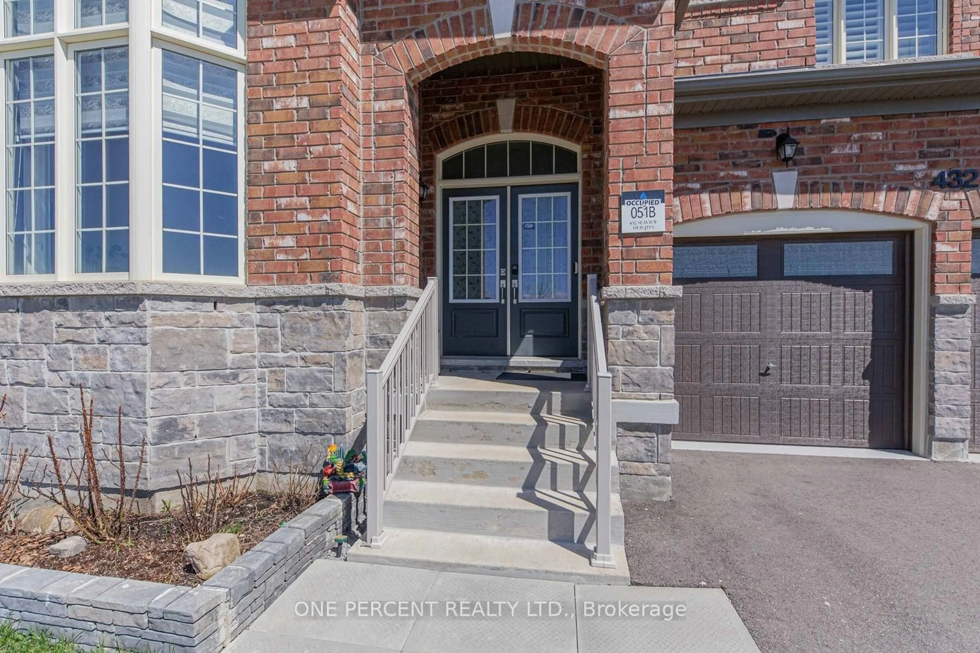 Home with brick exterior material, street for 432 Seaview Hts, East Gwillimbury Ontario L9N 0Y5