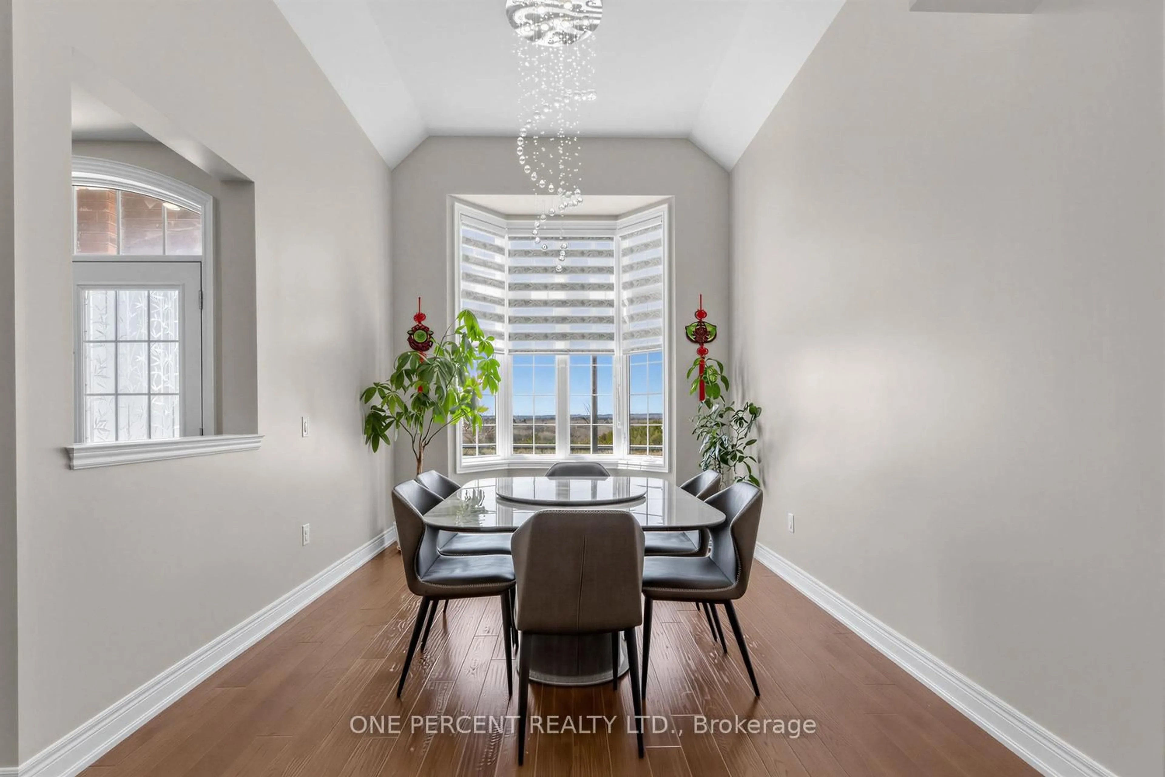 Dining room, unknown for 432 Seaview Hts, East Gwillimbury Ontario L9N 0Y5