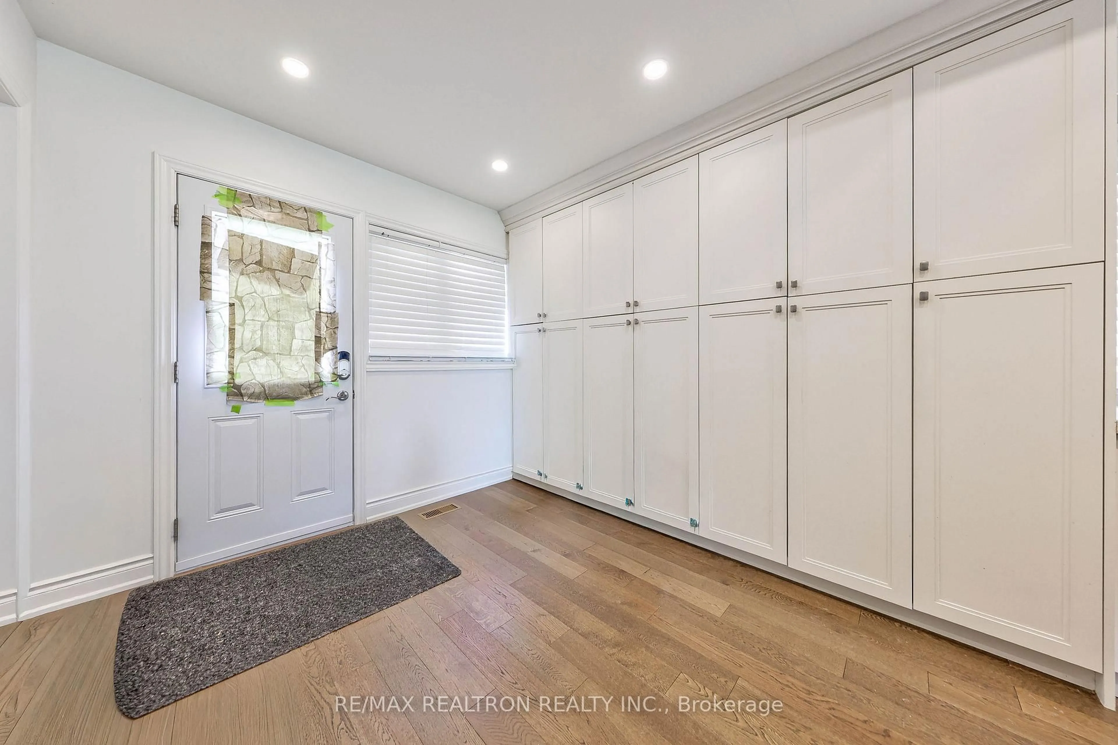 Unknown for 79 De La Salle Blvd, Georgina Ontario L0E 1L0