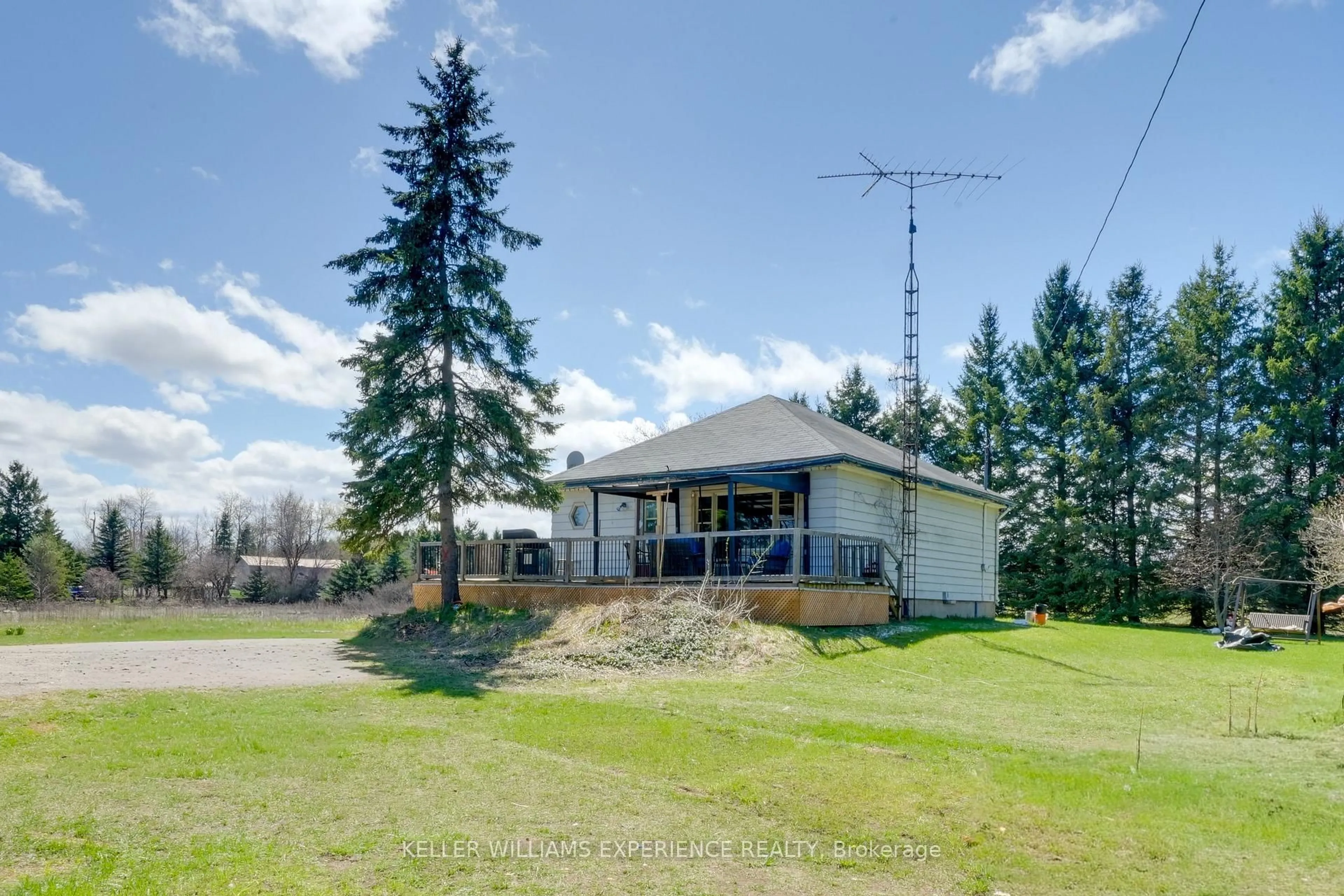 A pic from outside/outdoor area/front of a property/back of a property/a pic from drone, unknown for 6464 County Road 10 Rd, Essa Ontario L9R 1V2