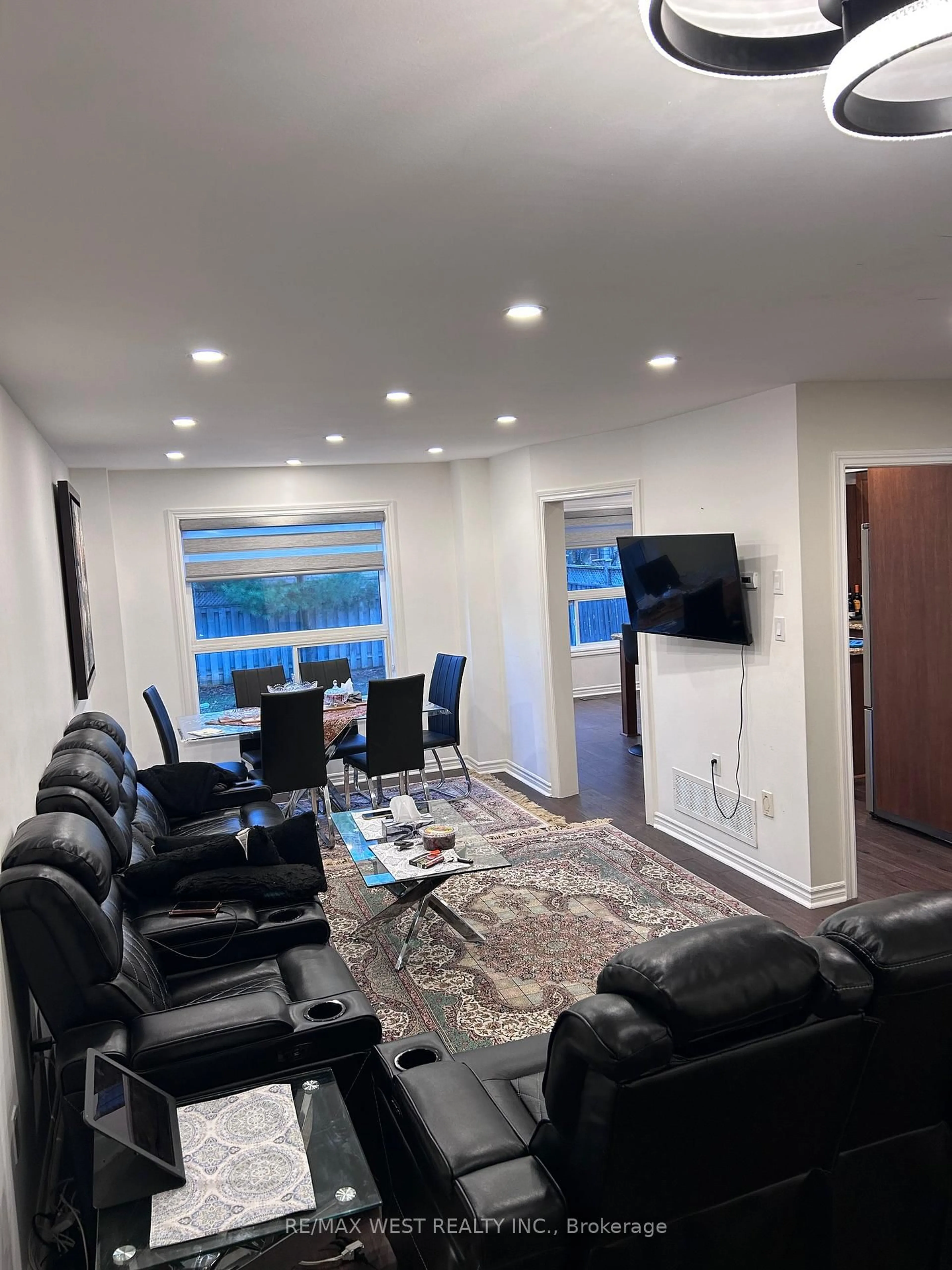 A pic of a room for 3 Amaryllis Ave, Richmond Hill Ontario L4E 3T7