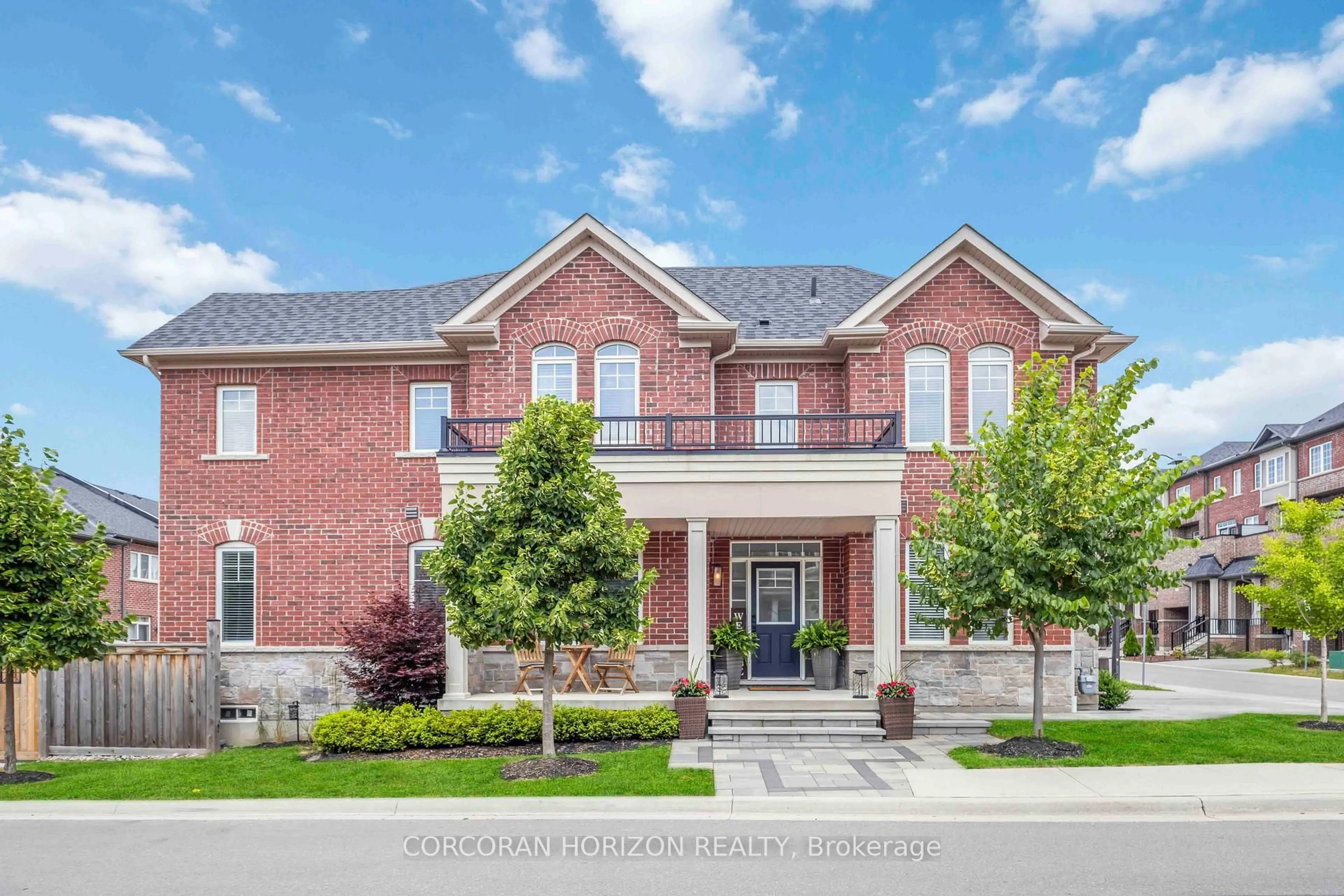 Home with brick exterior material, street for 81 Dundonald Tr, Newmarket Ontario L3Y 0E1