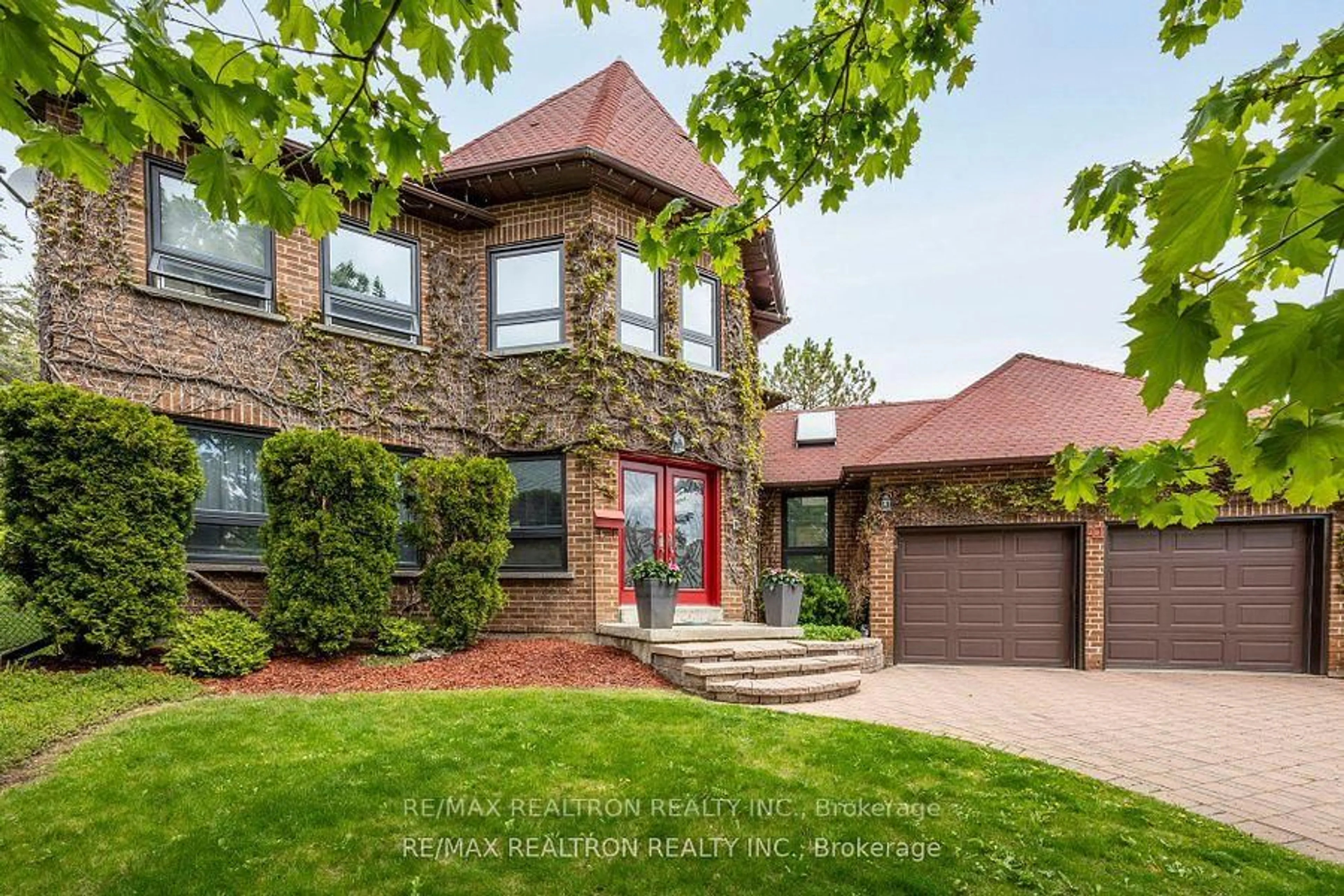 Home with brick exterior material, street for 41 Bloomfield Tr, Richmond Hill Ontario L4E 2K5