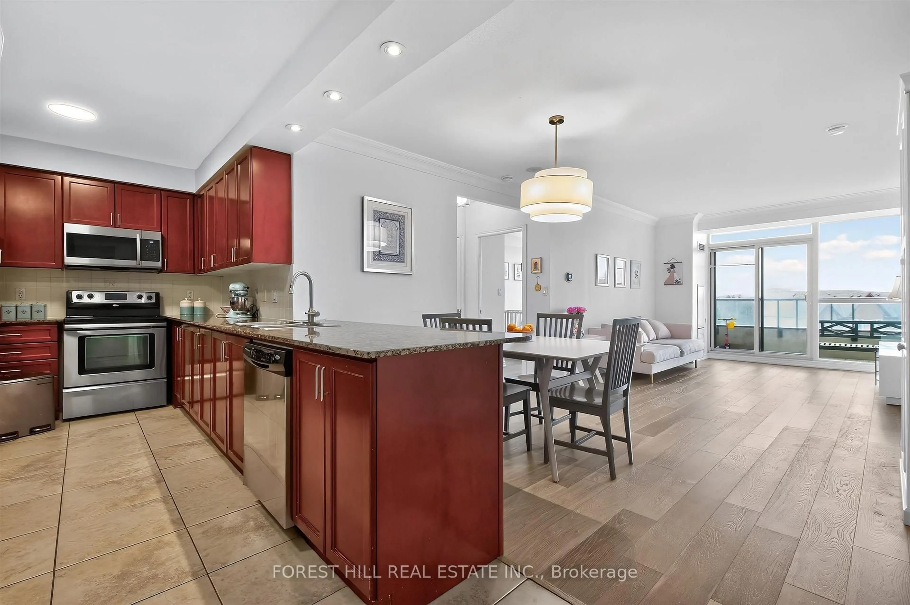 Open concept kitchen, ceramic/tile floor for 88 Promenade Circ #408, Vaughan Ontario L4J 9A4