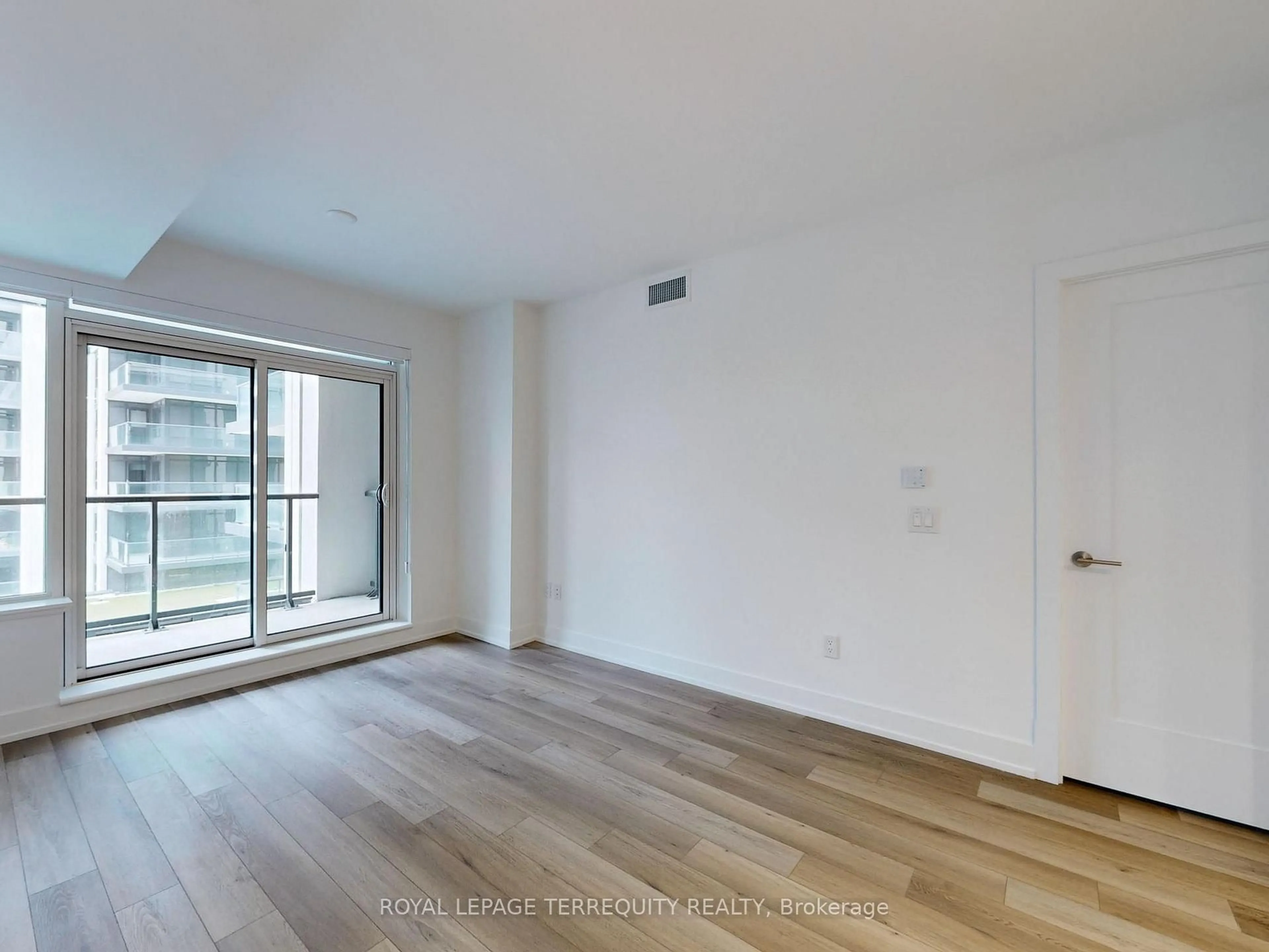 A pic of a room for 8 Cedarland Dr #701, Markham Ontario L6G 0H4