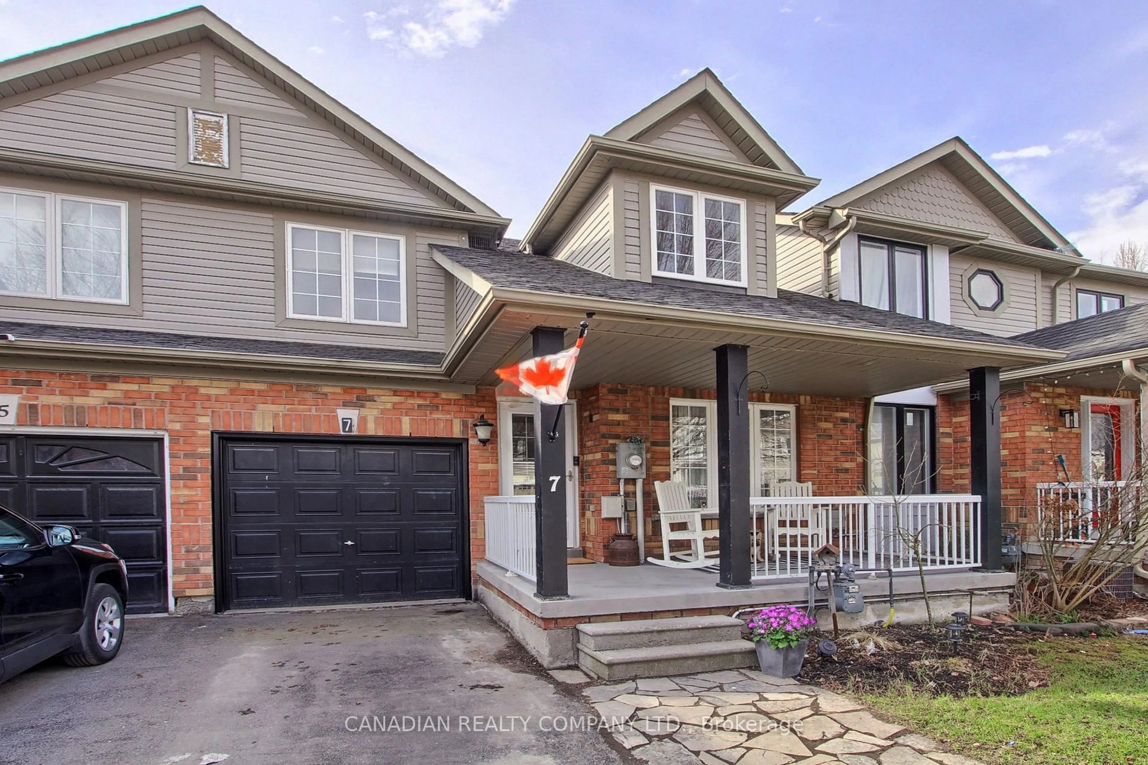 Home with brick exterior material, street for 7 Glasgow Cres, Georgina Ontario L4P 4A9