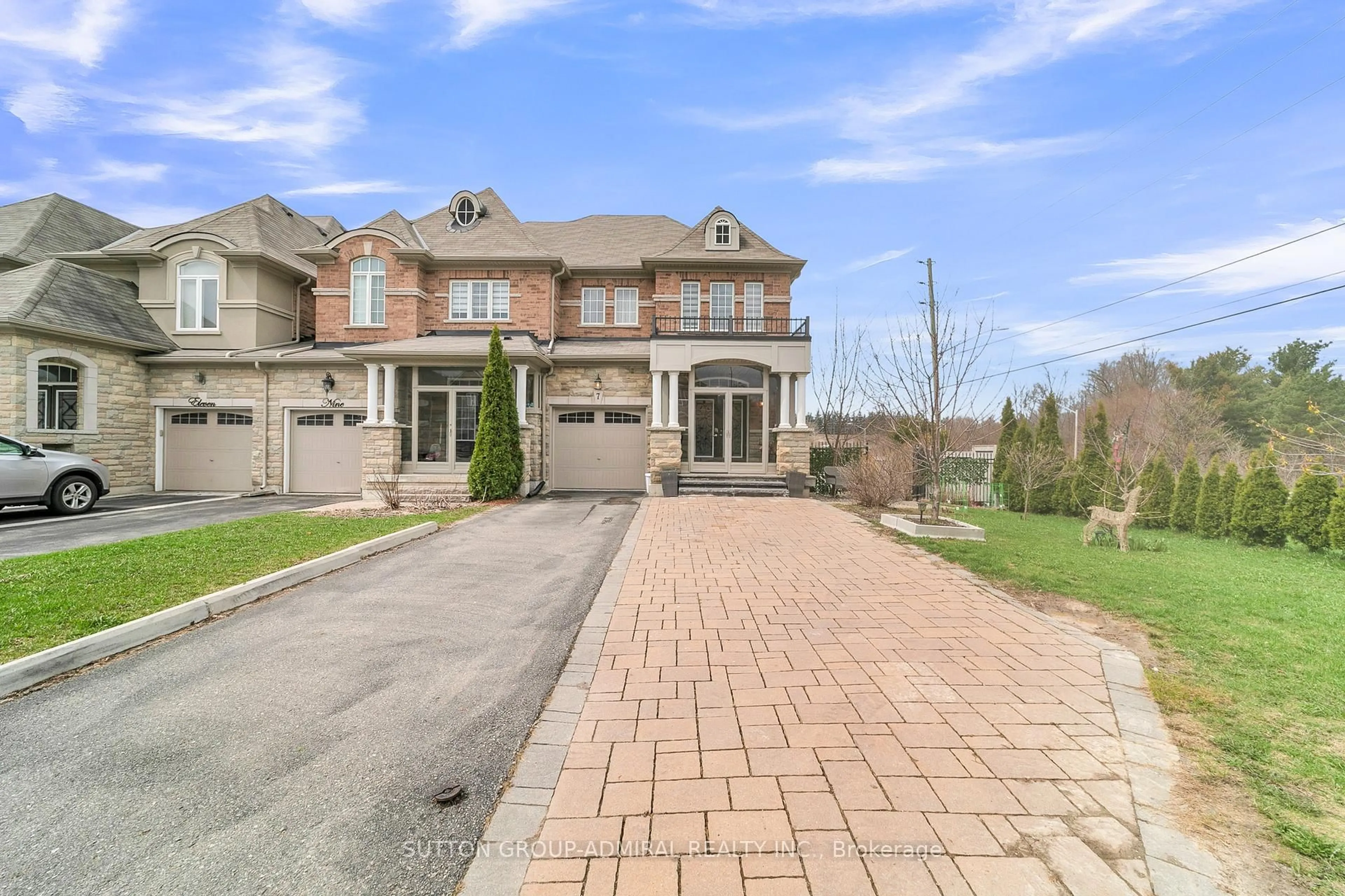 Home with brick exterior material, street for 7 Gamble Glen Cres, Richmond Hill Ontario L4S 2T3