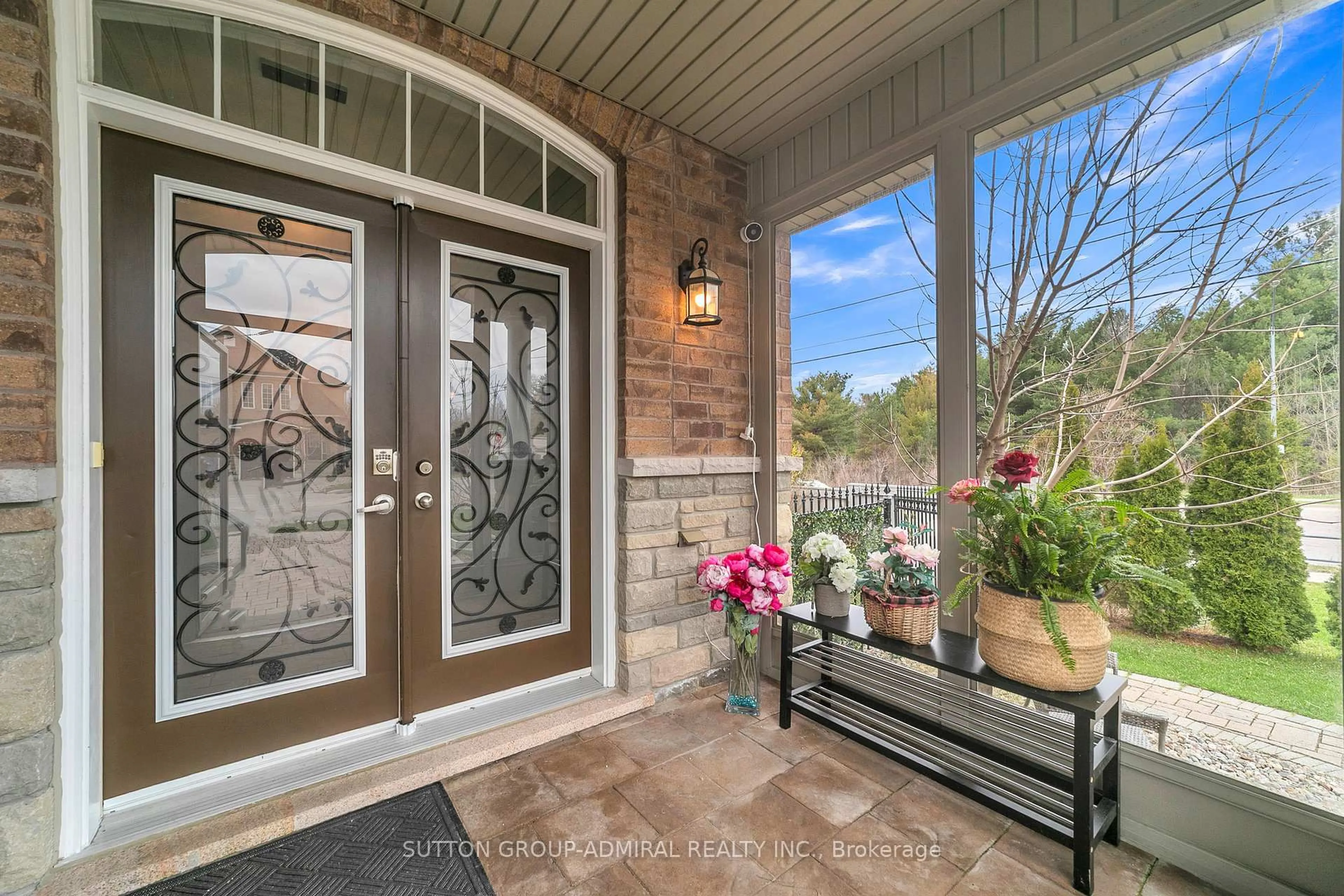 Indoor entryway for 7 Gamble Glen Cres, Richmond Hill Ontario L4S 2T3