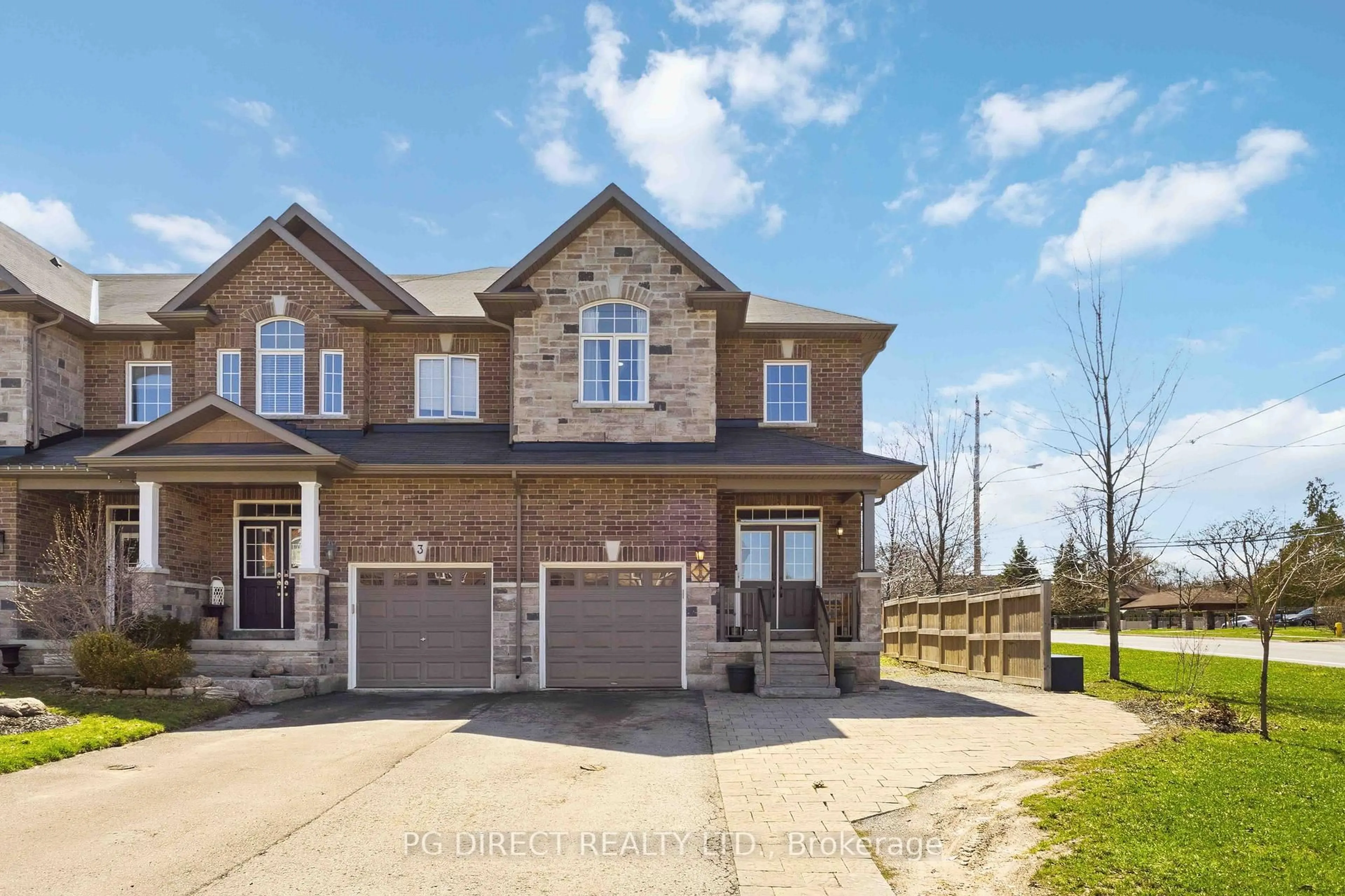 Home with brick exterior material, street for 1 Michael Cummings Crt, Uxbridge Ontario L9P 0E6