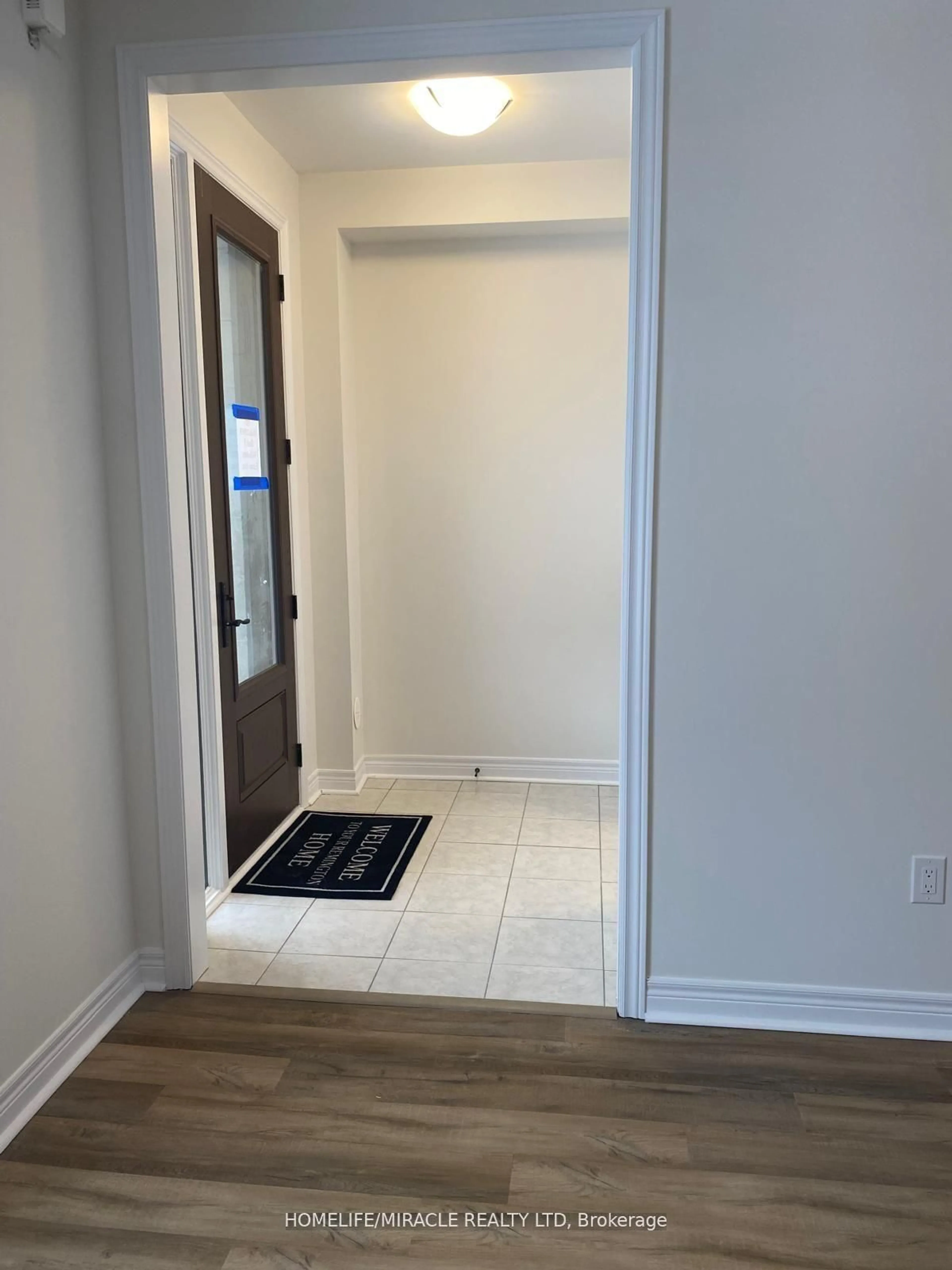 Indoor entryway for 94 Robert Eaton Ave, Markham Ontario L3S 0G1