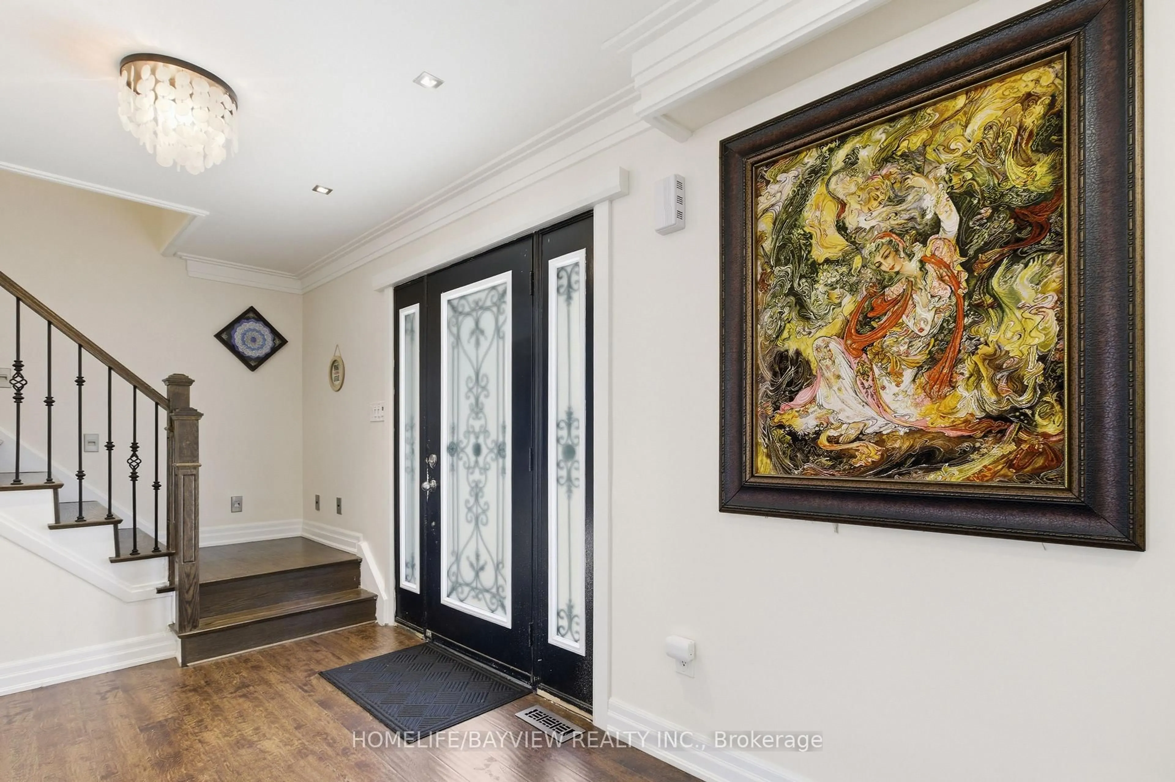 Indoor foyer for 70 Royal Orchard Blvd, Markham Ontario L3T 3C5