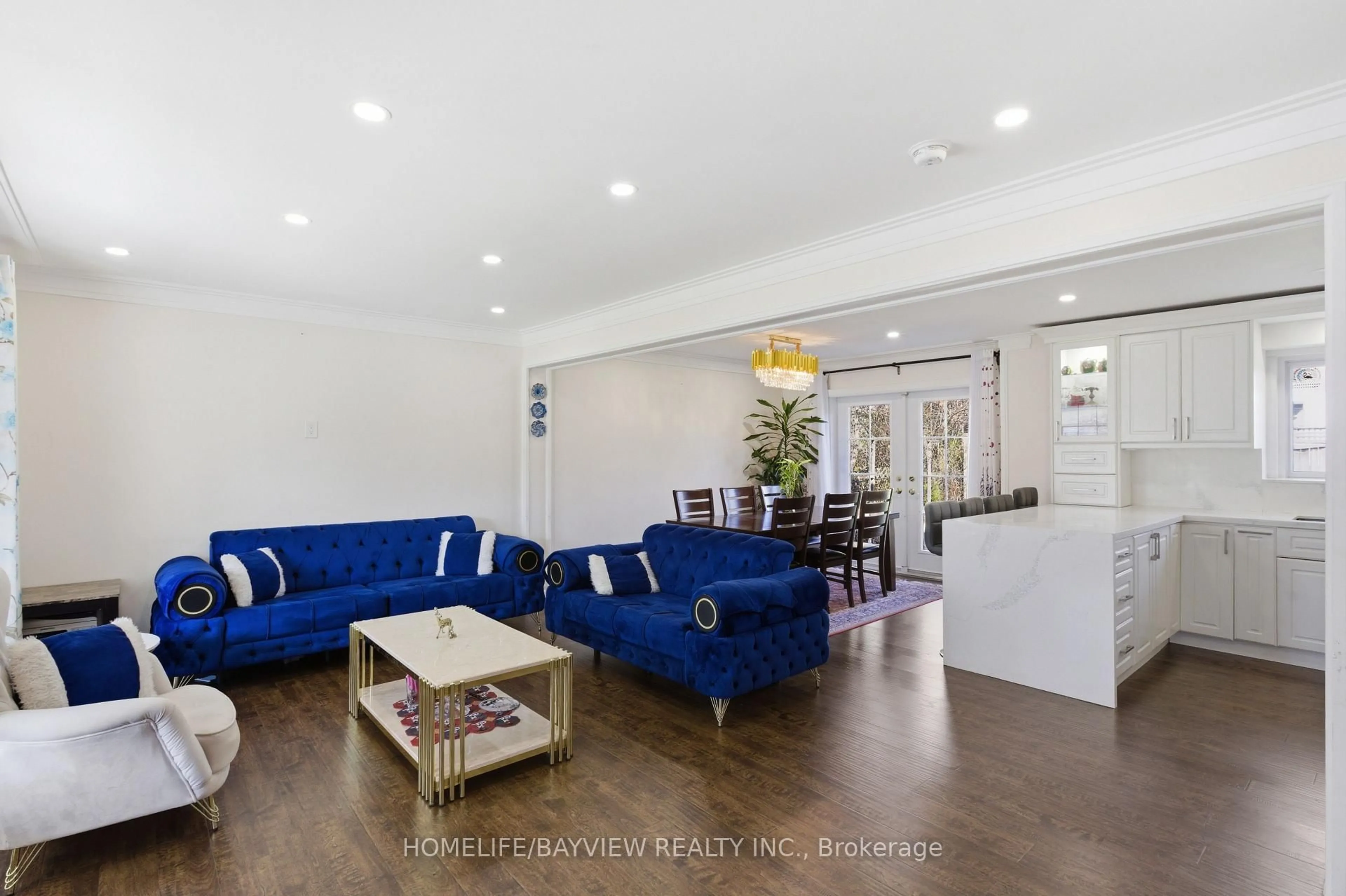 Living room with furniture, unknown for 70 Royal Orchard Blvd, Markham Ontario L3T 3C5