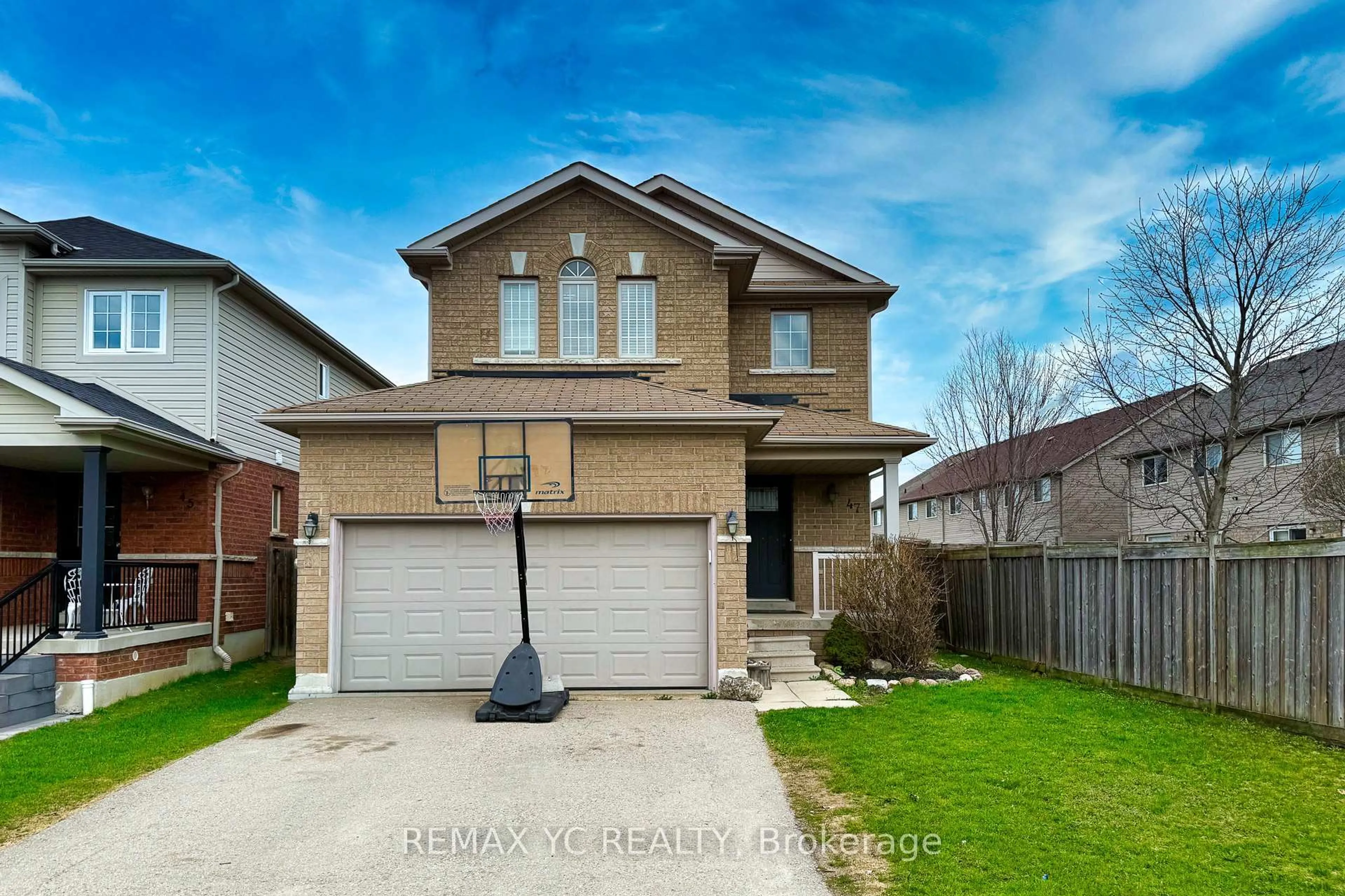 Home with brick exterior material, street for 47 Mcmulkin St, New Tecumseth Ontario L9R 0A7