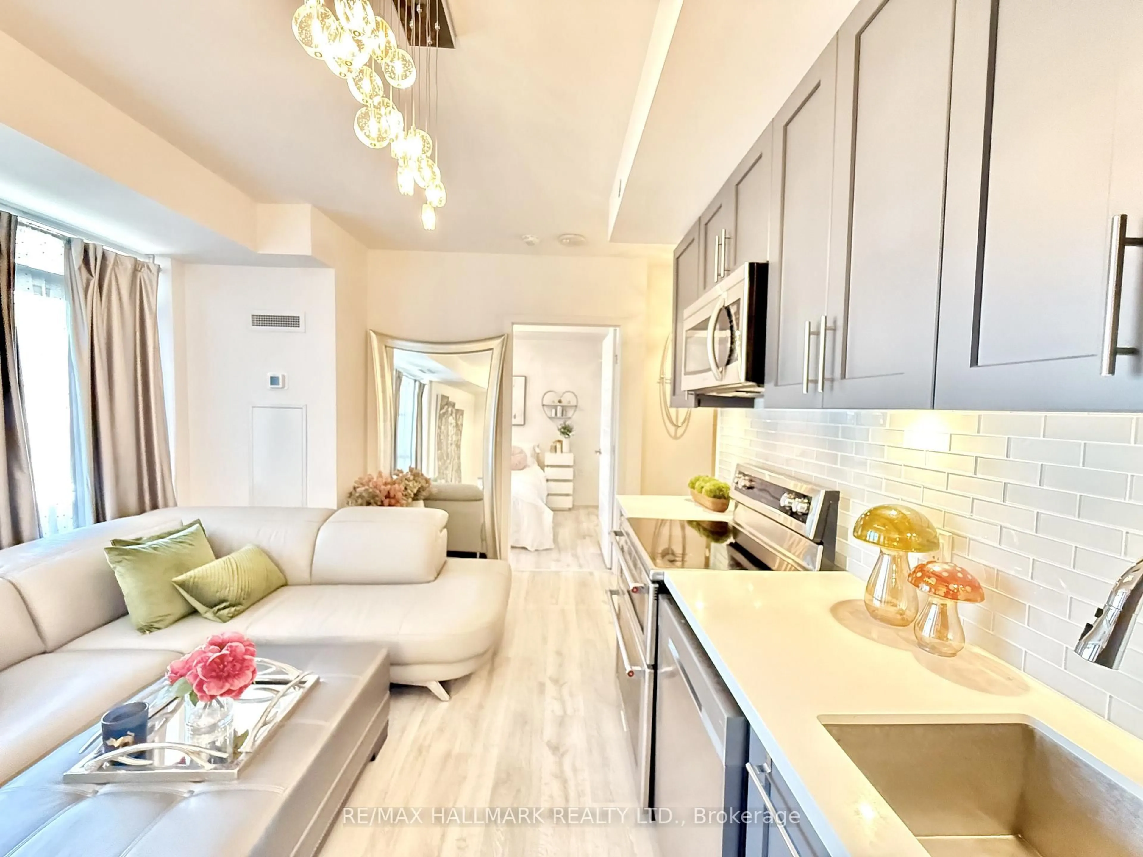 Open concept kitchen, unknown for 375 Sea Ray Ave #225, Innisfil Ontario L9S 0L9