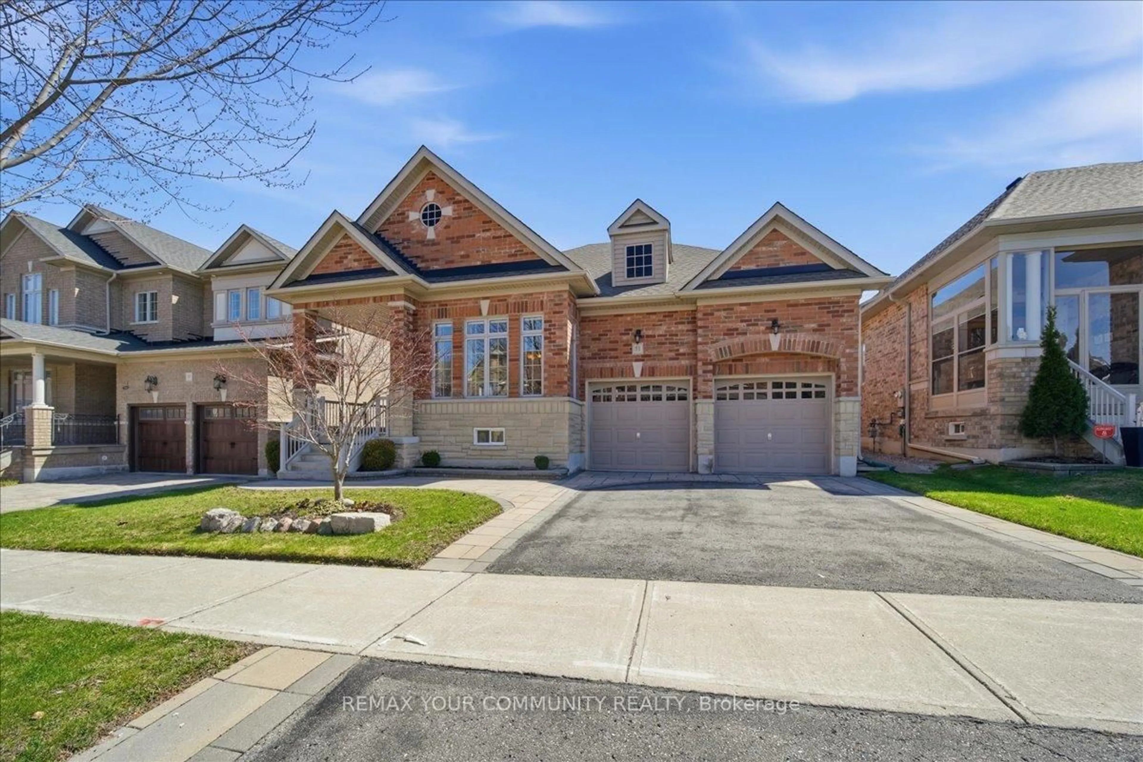 Home with brick exterior material, street for 51 Tonner Cres, Aurora Ontario L4G 0G6