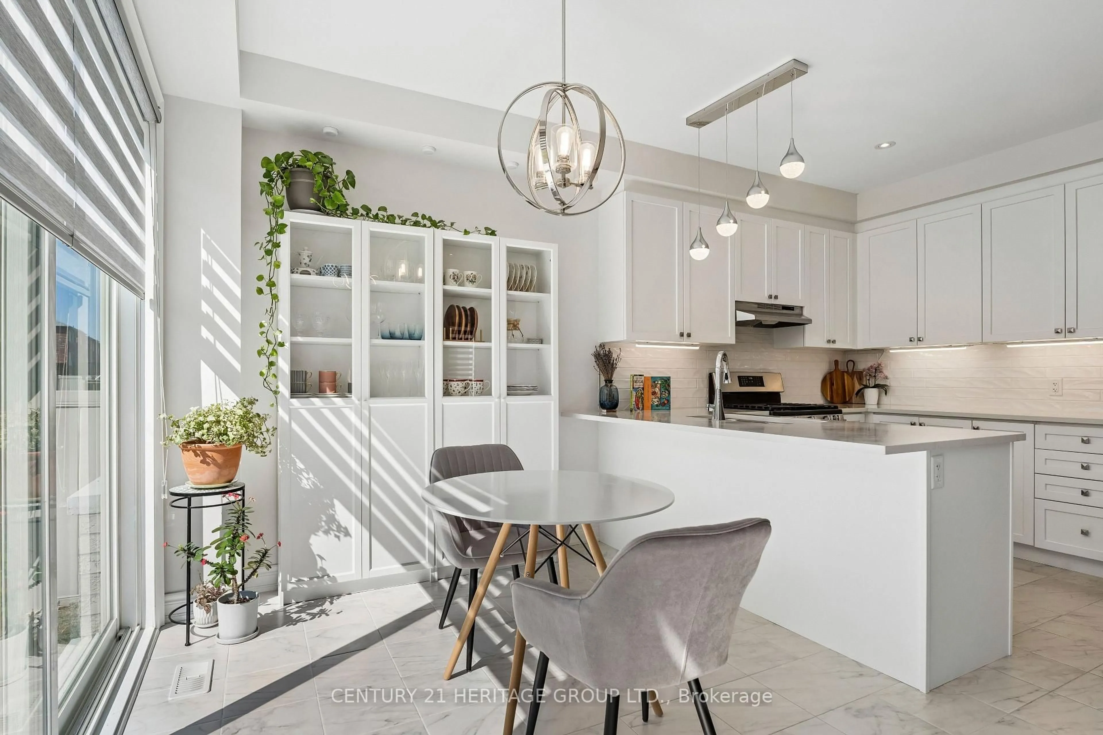 Contemporary kitchen, ceramic/tile floor for 12 Terrell Ave, Georgina Ontario L4P 0C8