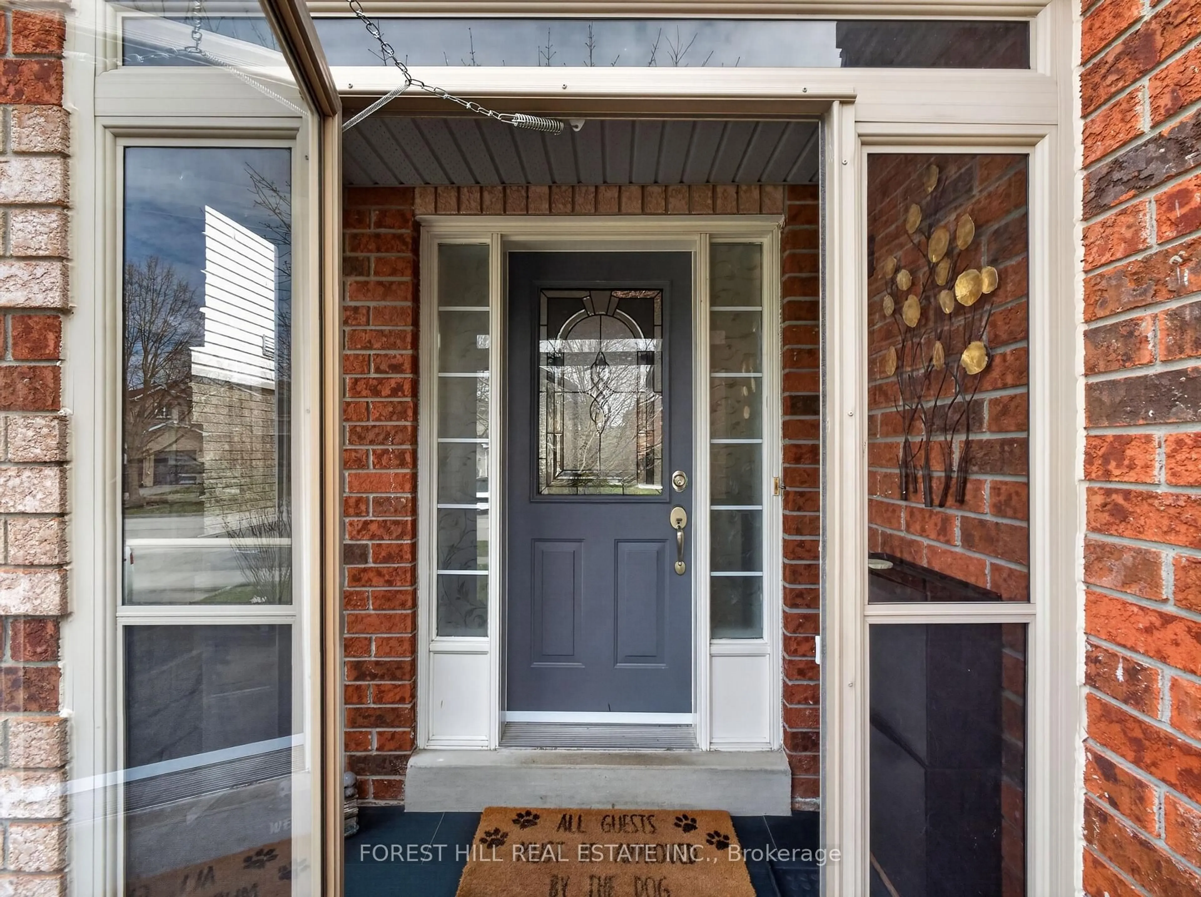 Indoor entryway for 92 Noble Dr, Bradford West Gwillimbury Ontario L3Z 3B4