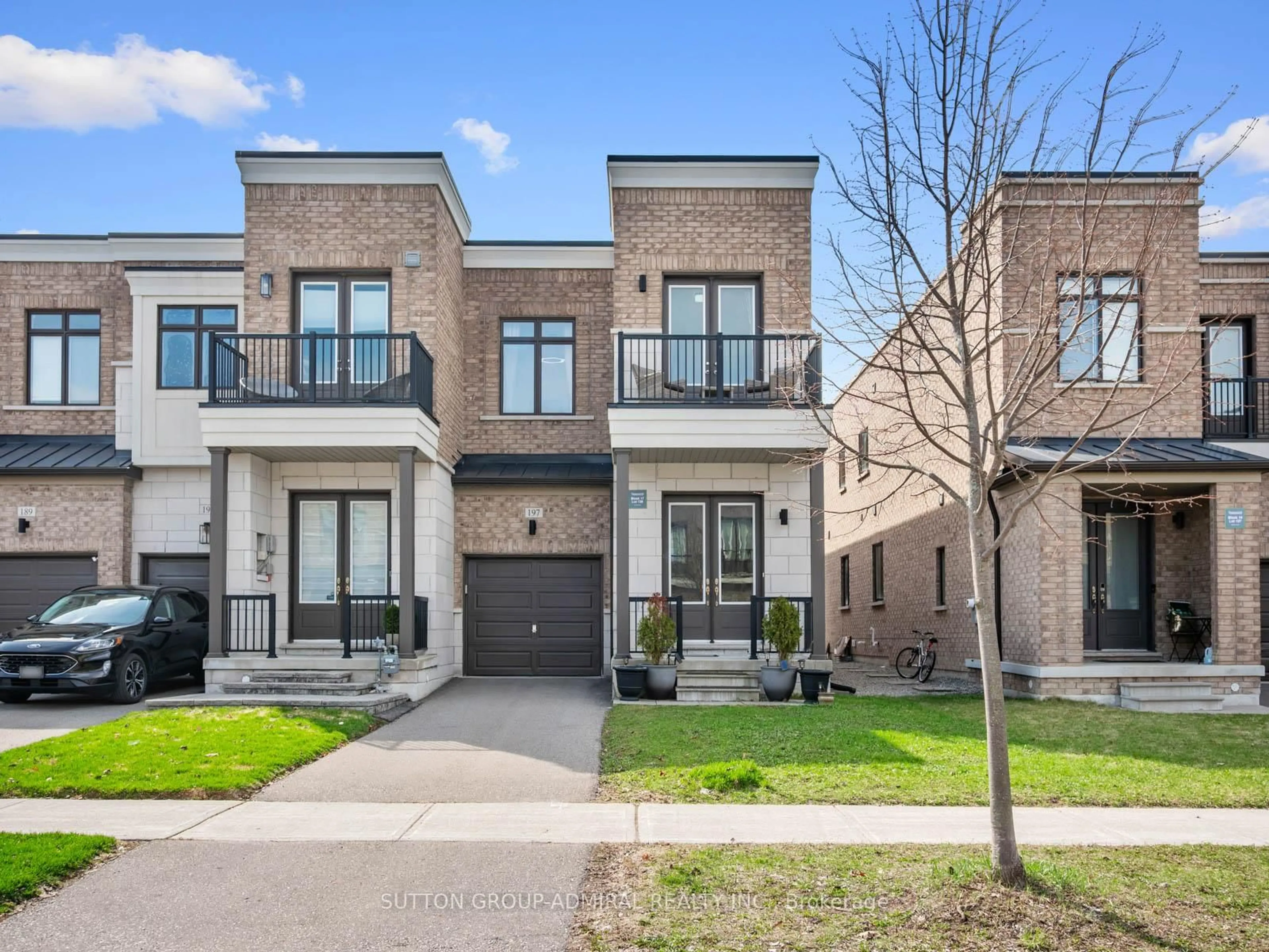 Home with brick exterior material, street for 197 Elyse Crt, Aurora Ontario L4G 2C9
