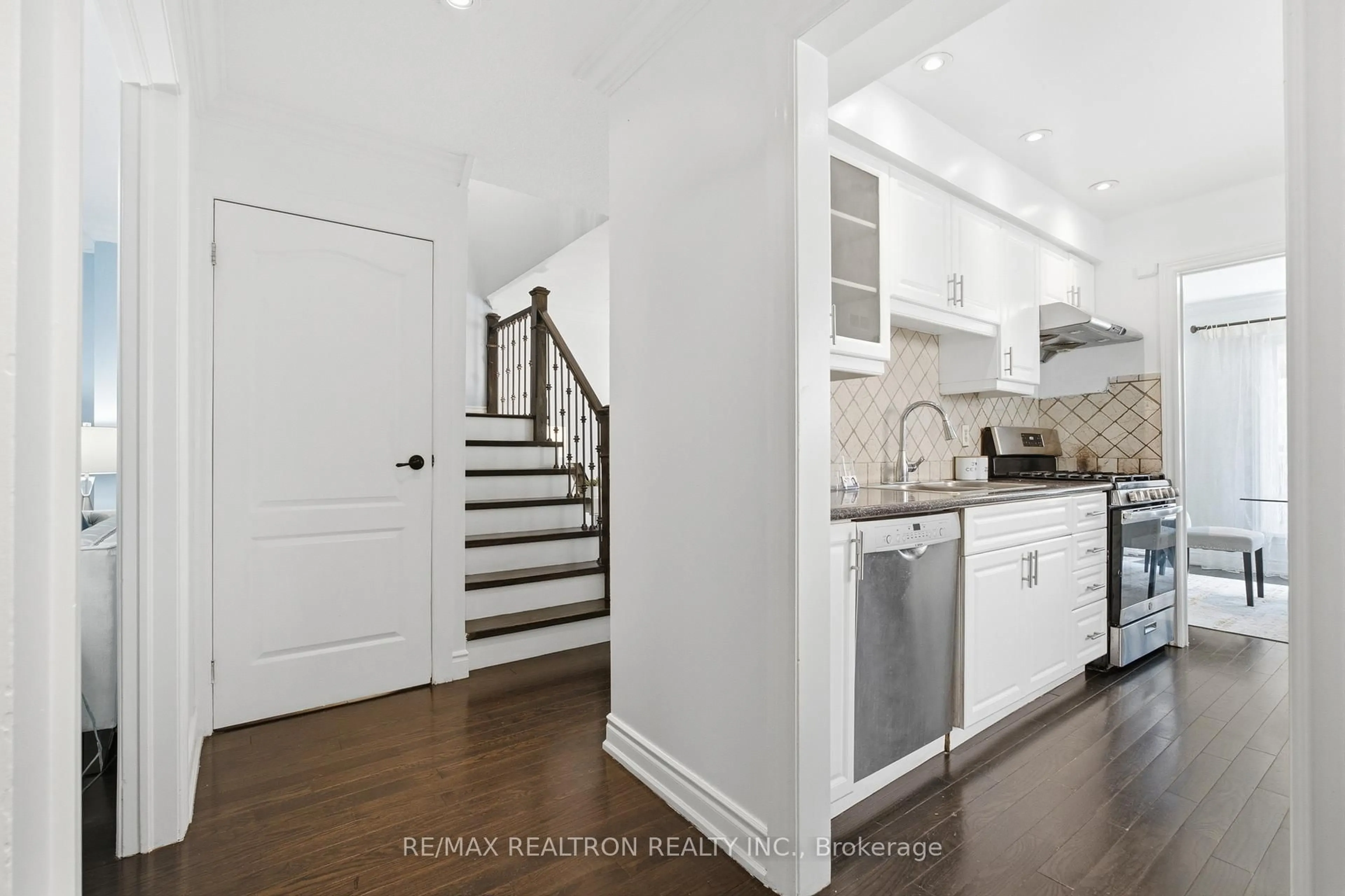 Open concept kitchen, unknown for 150 Borrows St, Vaughan Ontario L4J 2W8