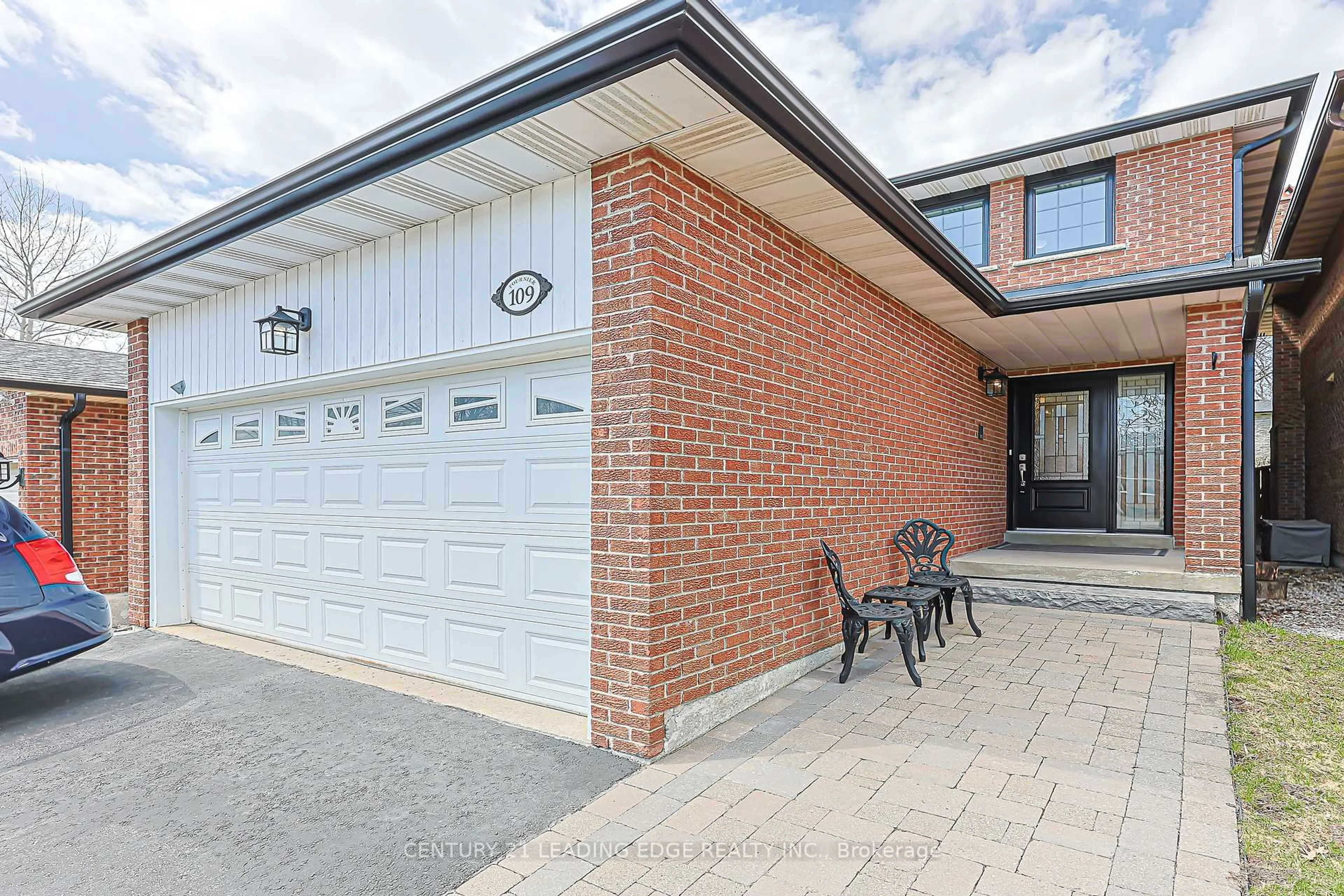 Home with brick exterior material, street for 109 MAJOR BUTTONS Dr, Markham Ontario L3P 3X7