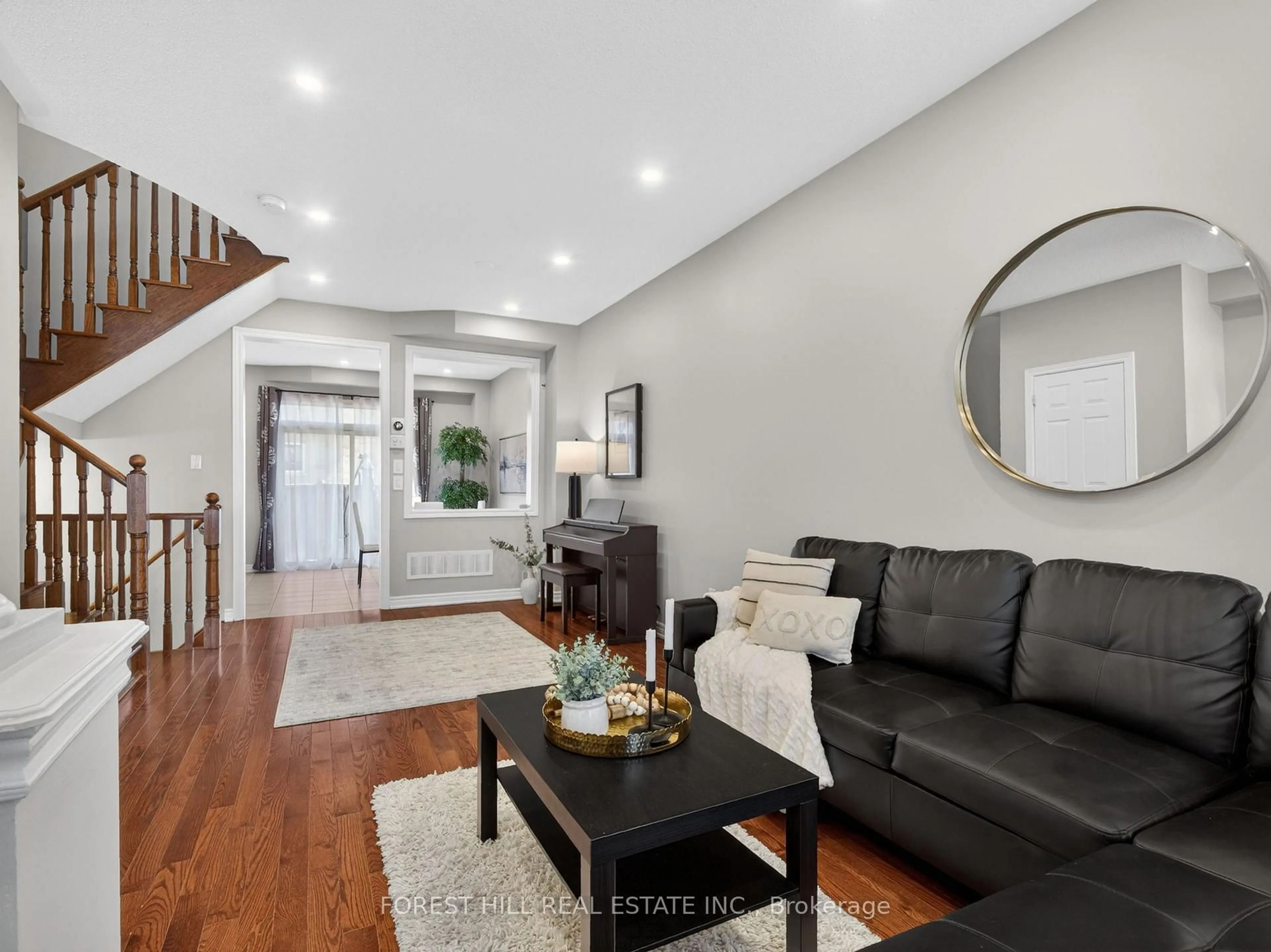 Unknown for 41 Pavlova Cres, Richmond Hill Ontario L4E 0V8