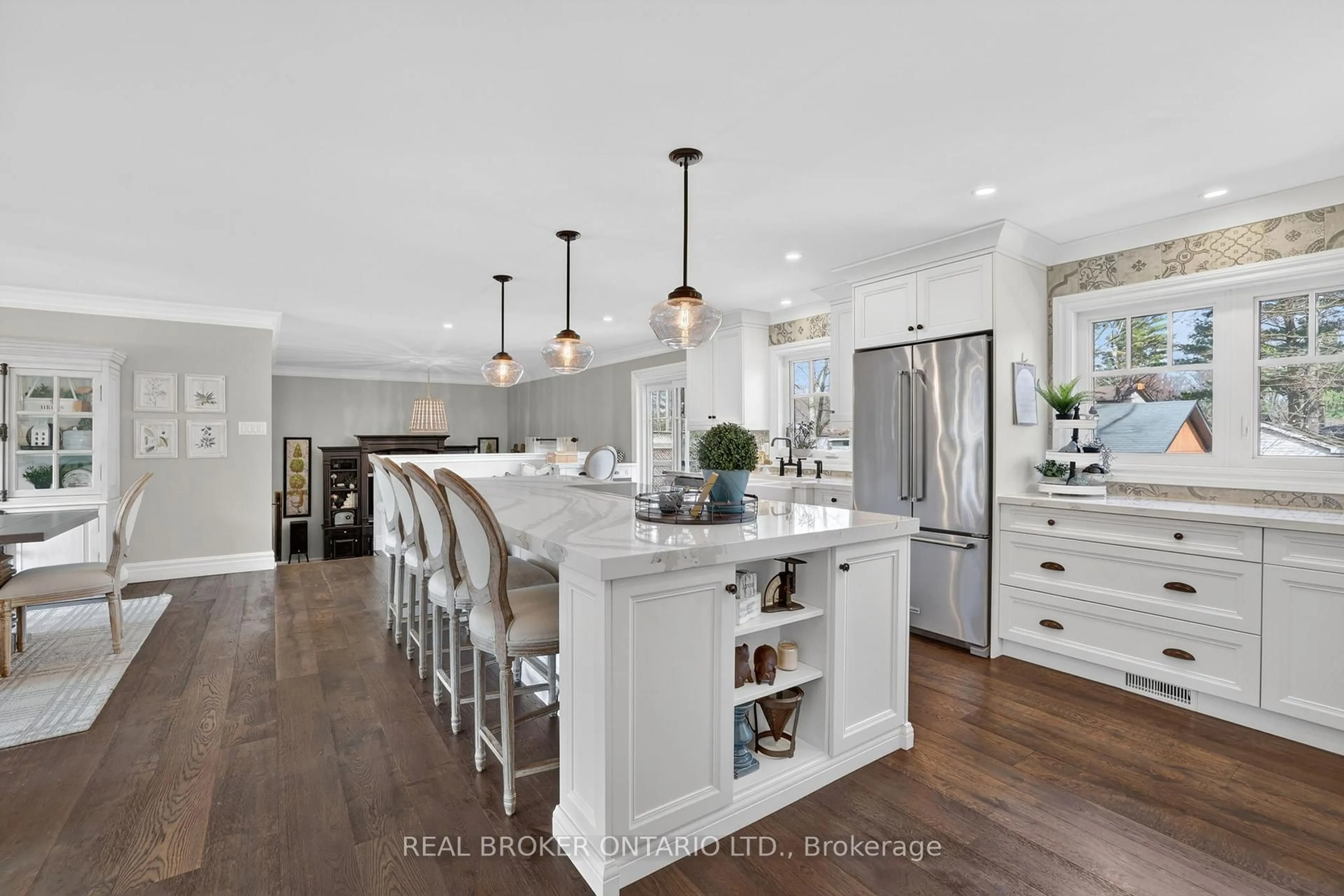 Open concept kitchen, unknown for 14 Tall Pines Tr, East Gwillimbury Ontario L9N 1J5