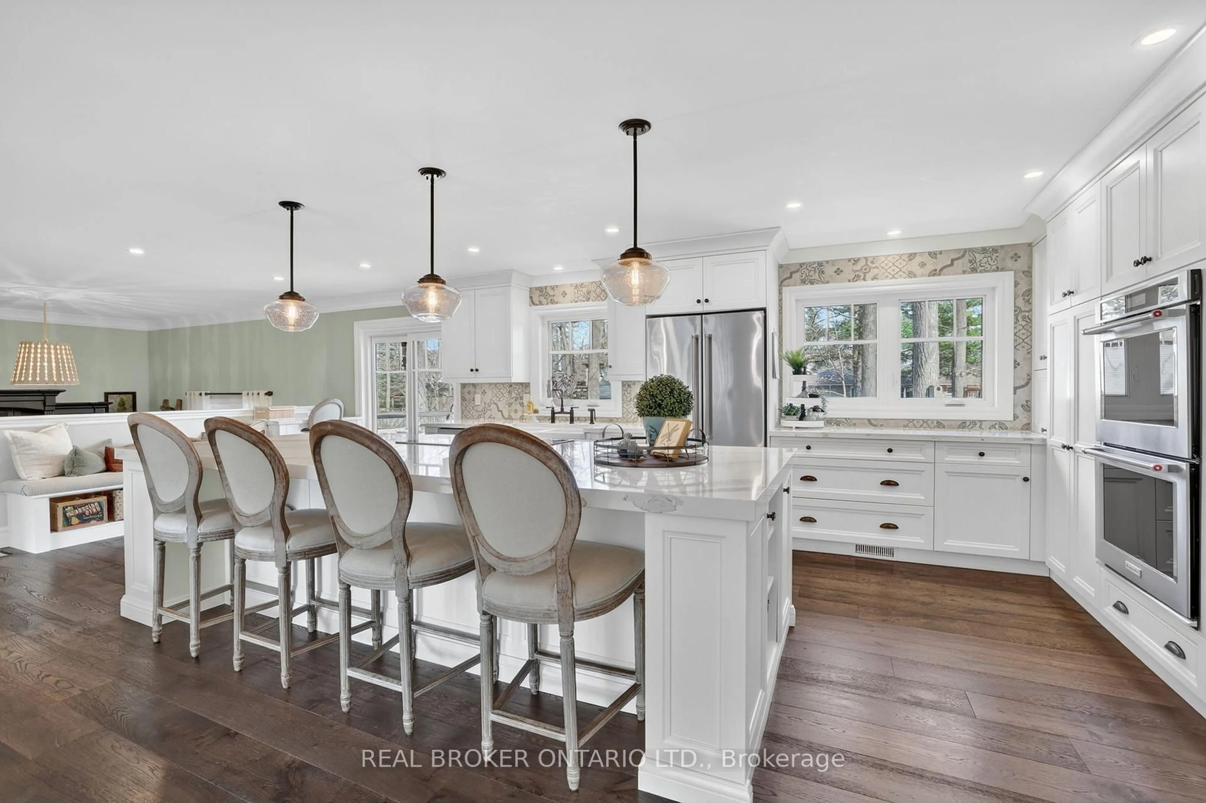 Open concept kitchen, unknown for 14 Tall Pines Tr, East Gwillimbury Ontario L9N 1J5