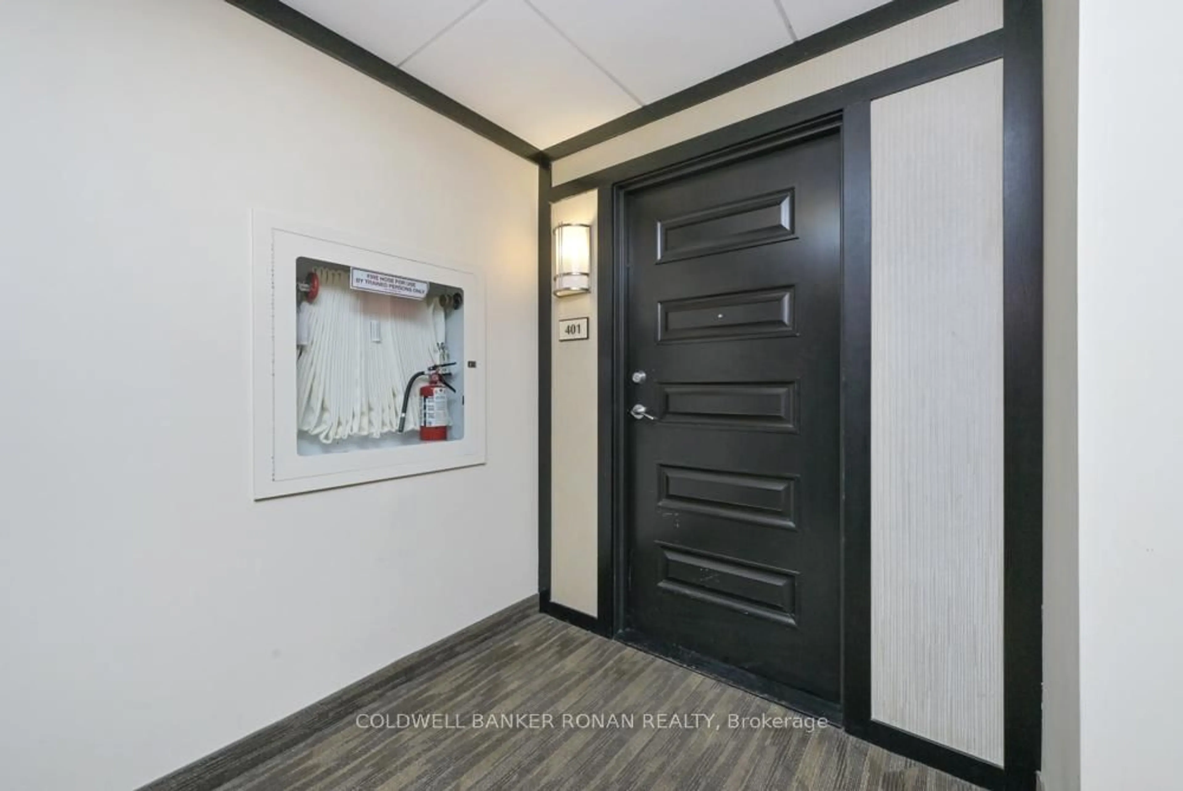 Unknown for 149 Church St #401, King Ontario L0G 1T0