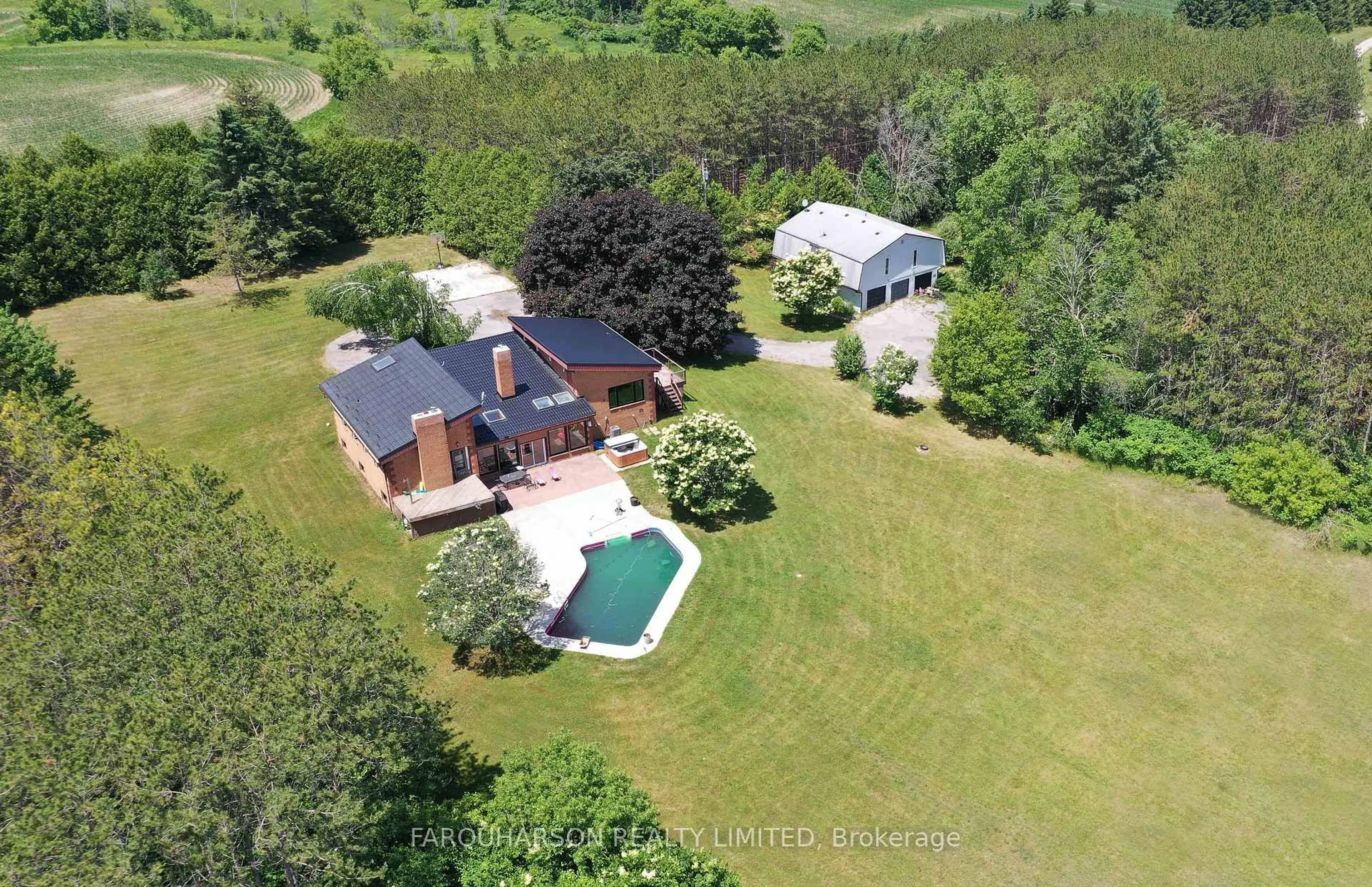 A pic from outside/outdoor area/front of a property/back of a property/a pic from drone, water/lake/river/ocean view for 729 Fowlers Rd, Uxbridge Ontario L0C 1C0