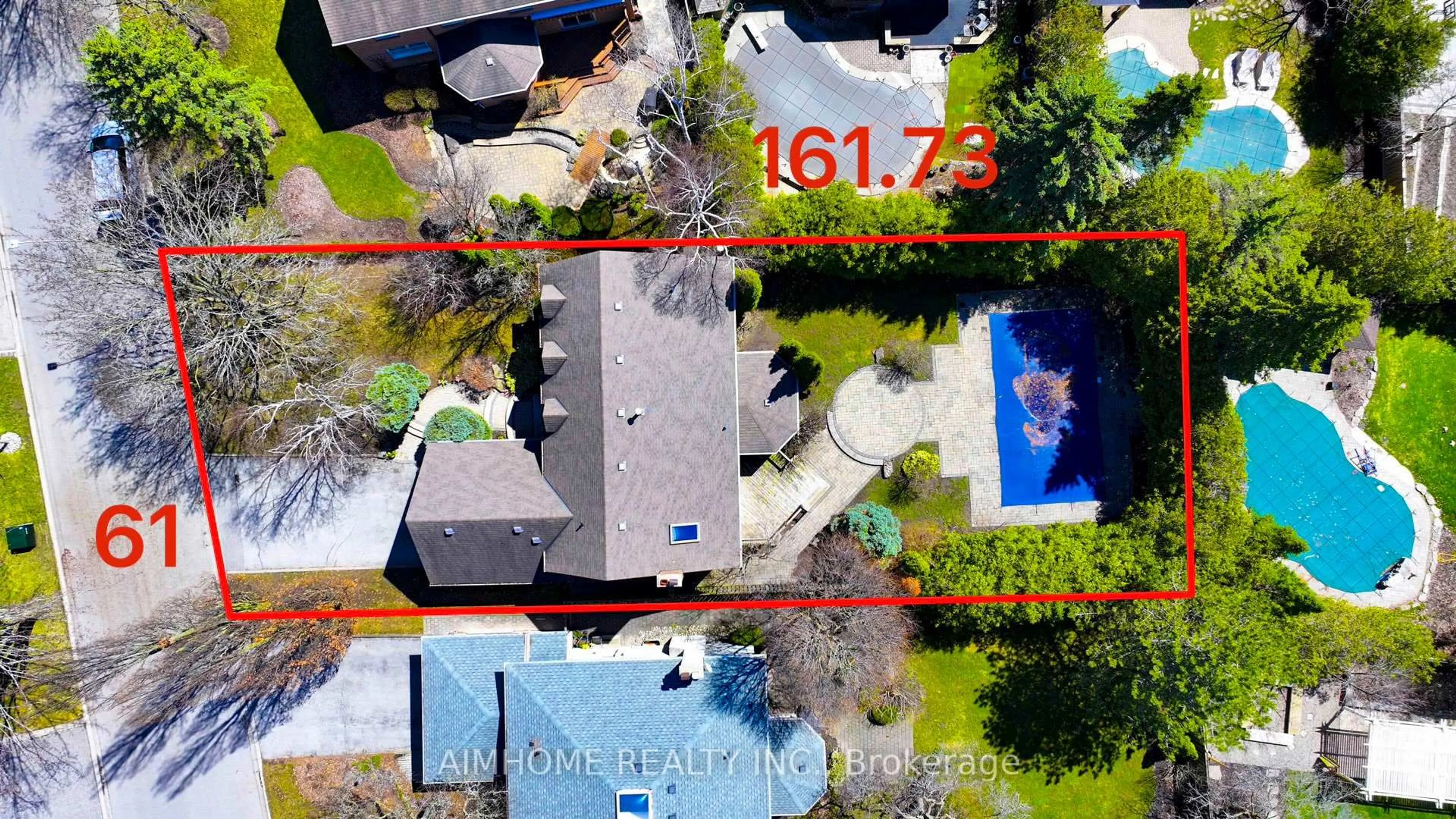 A pic from outside/outdoor area/front of a property/back of a property/a pic from drone, street for 30 Ritter Cres, Markham Ontario L3R 4K5