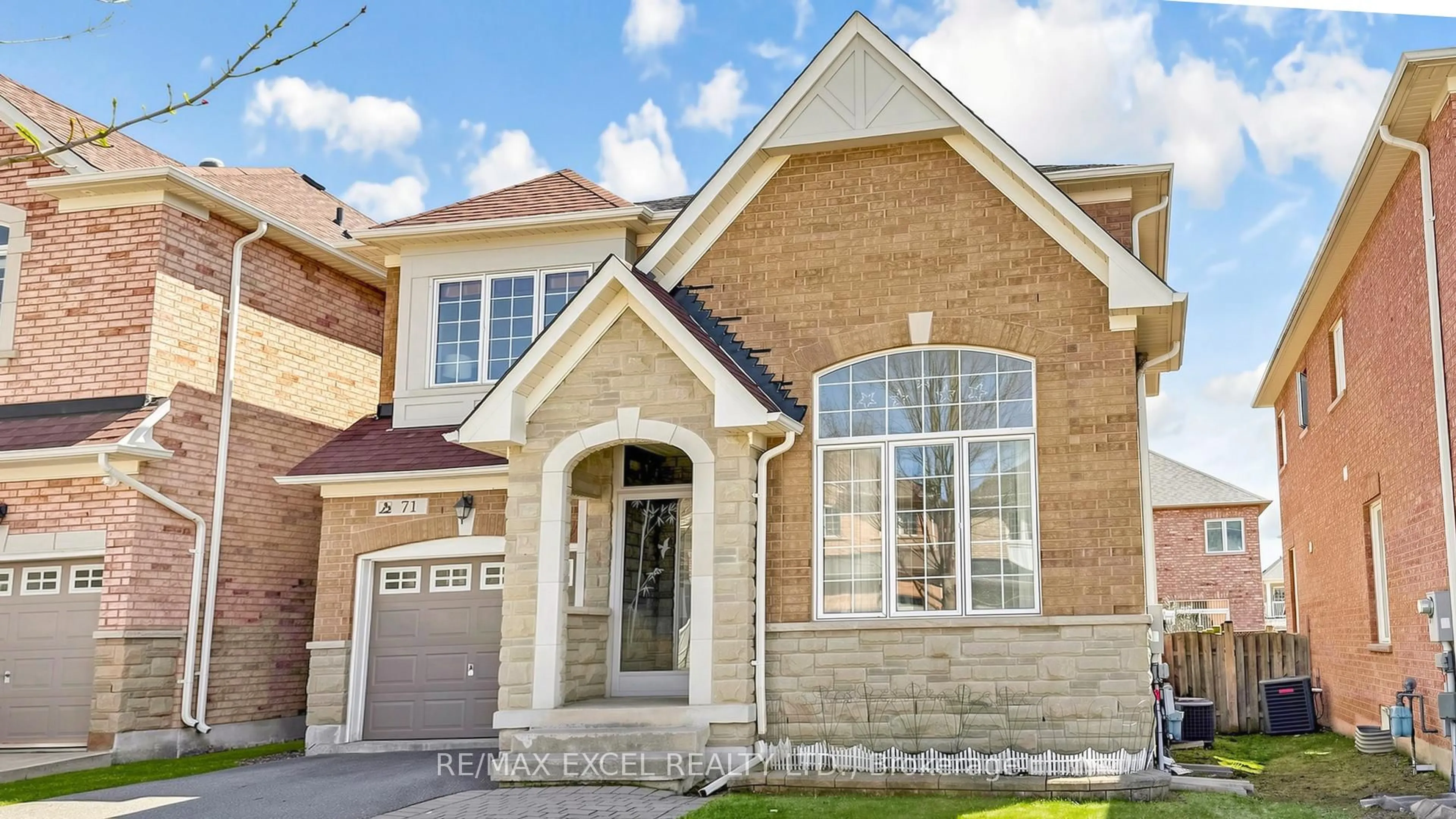 Home with brick exterior material, street for 71 Stony Hill Blvd, Markham Ontario L6C 3H6