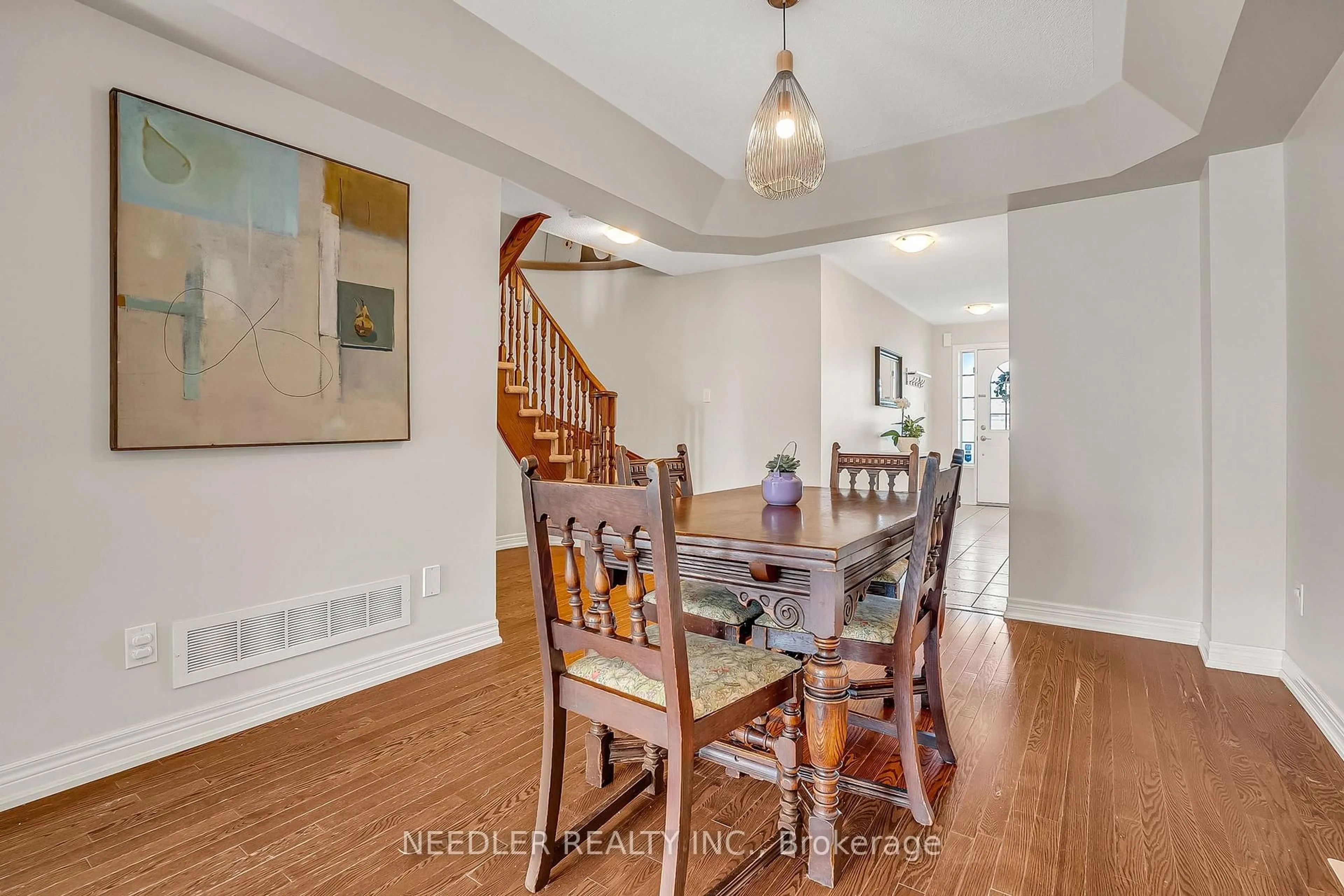 Dining room, unknown for 36 Wyndham Circ, Georgina Ontario L0E 1R0