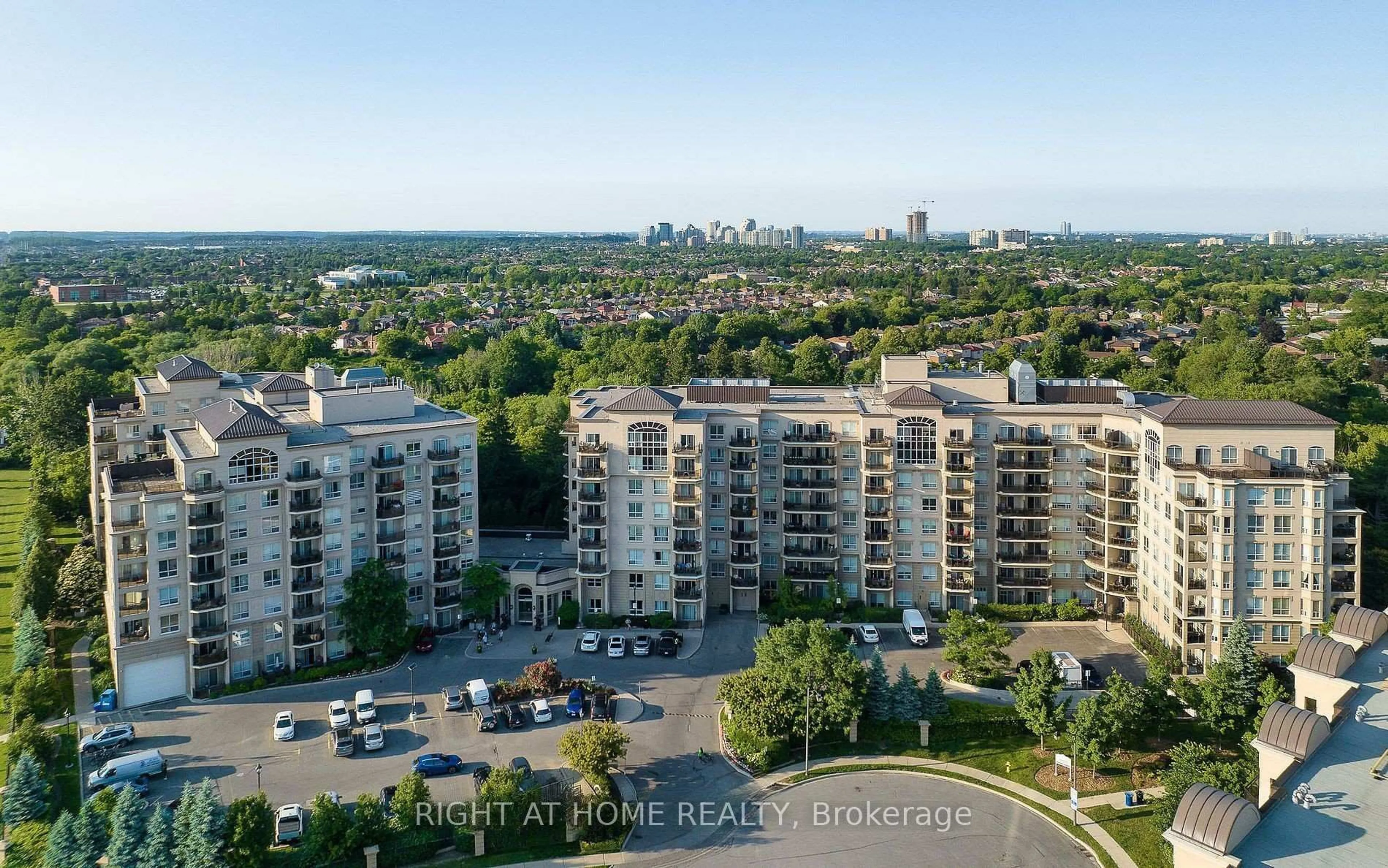 A pic from outside/outdoor area/front of a property/back of a property/a pic from drone, city buildings view from balcony for 8 Maison Parc Crt #305, Vaughan Ontario L4J 9K5