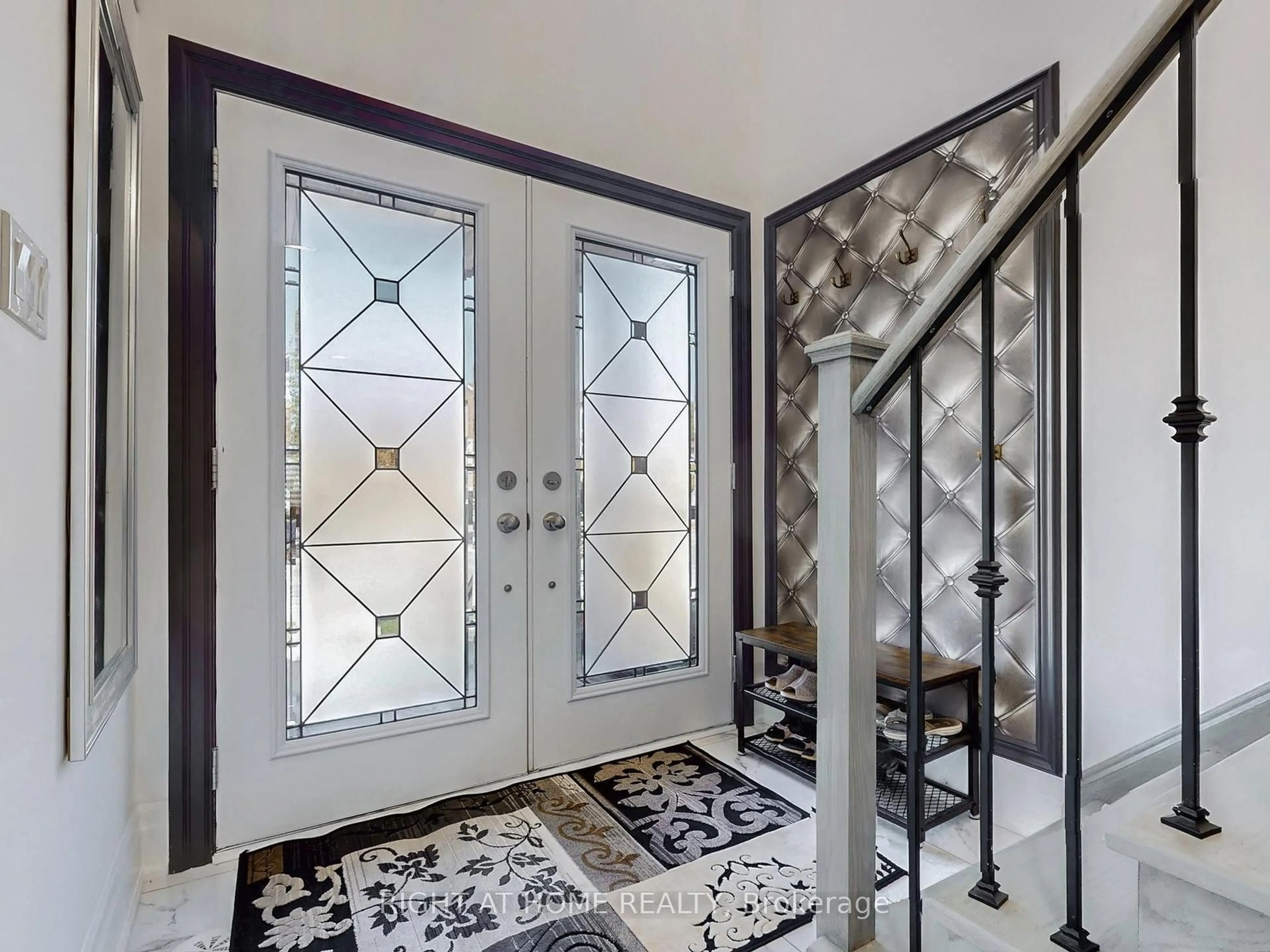 Indoor entryway for 163 Lebovic Campus Dr, Vaughan Ontario L6A 5A1