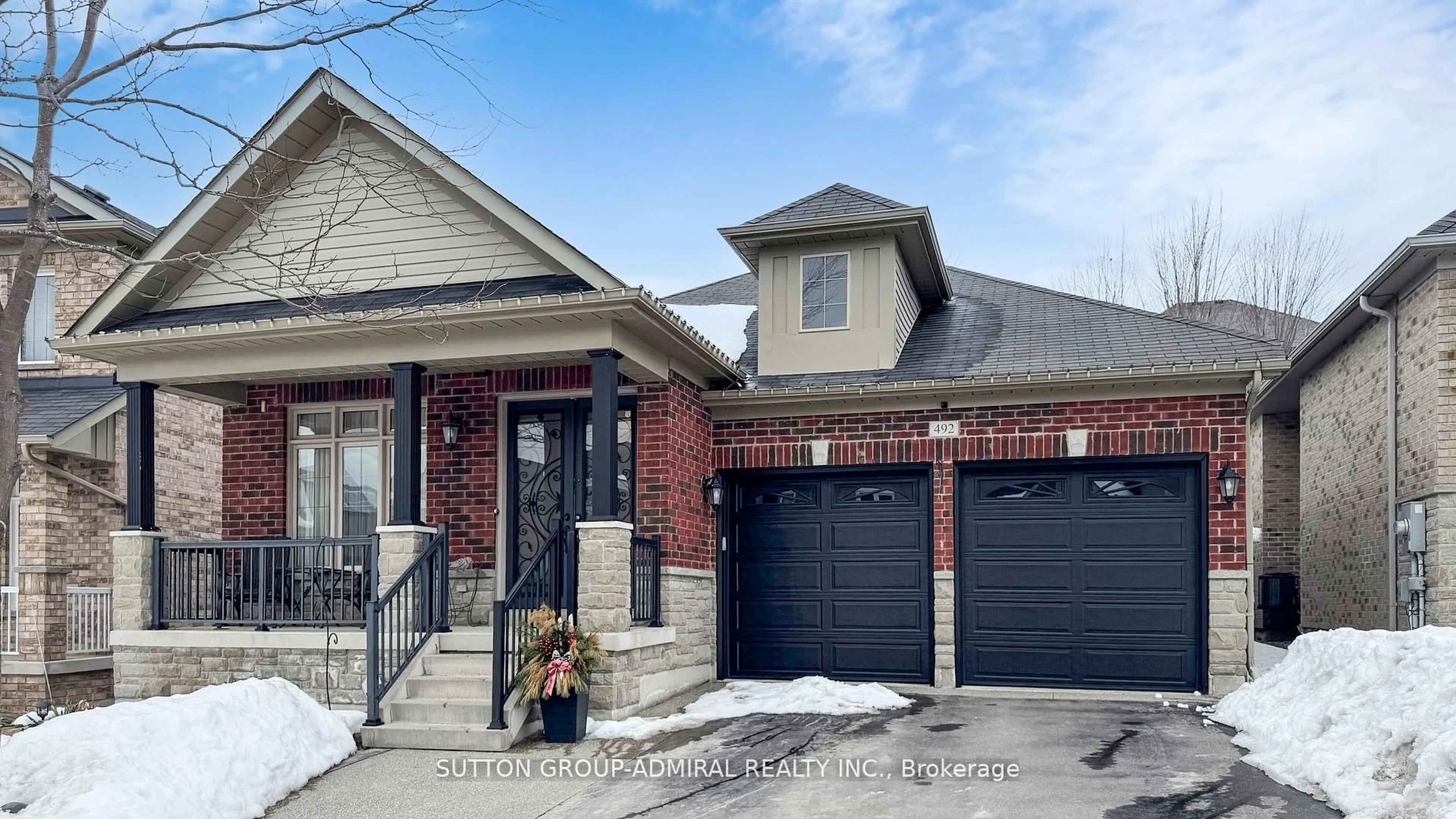 Home with brick exterior material, street for 492 Kwapis Blvd, Newmarket Ontario L3X 3K6