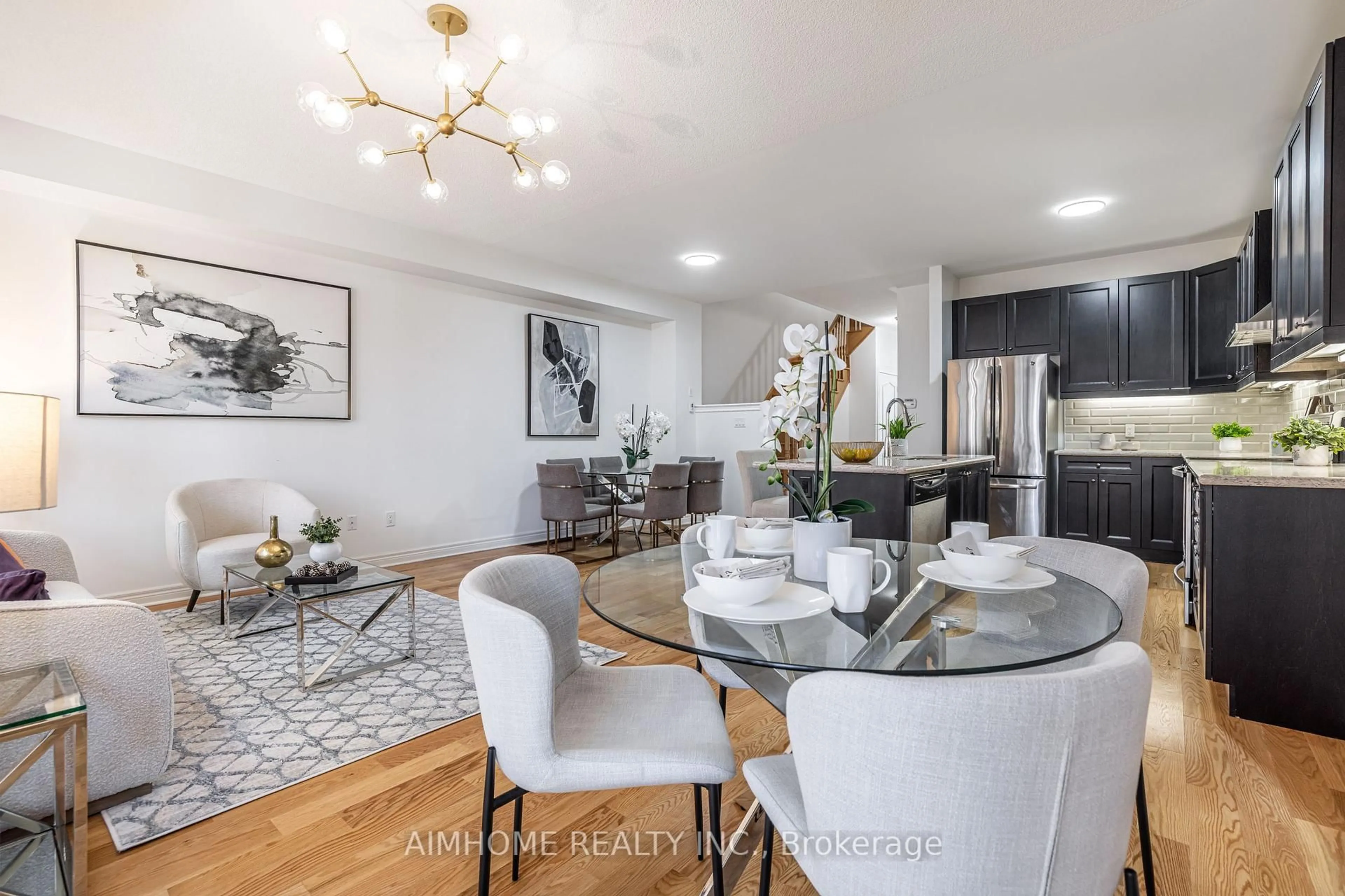 Unknown for 92 Radial Dr, Aurora Ontario L4G 0Z8