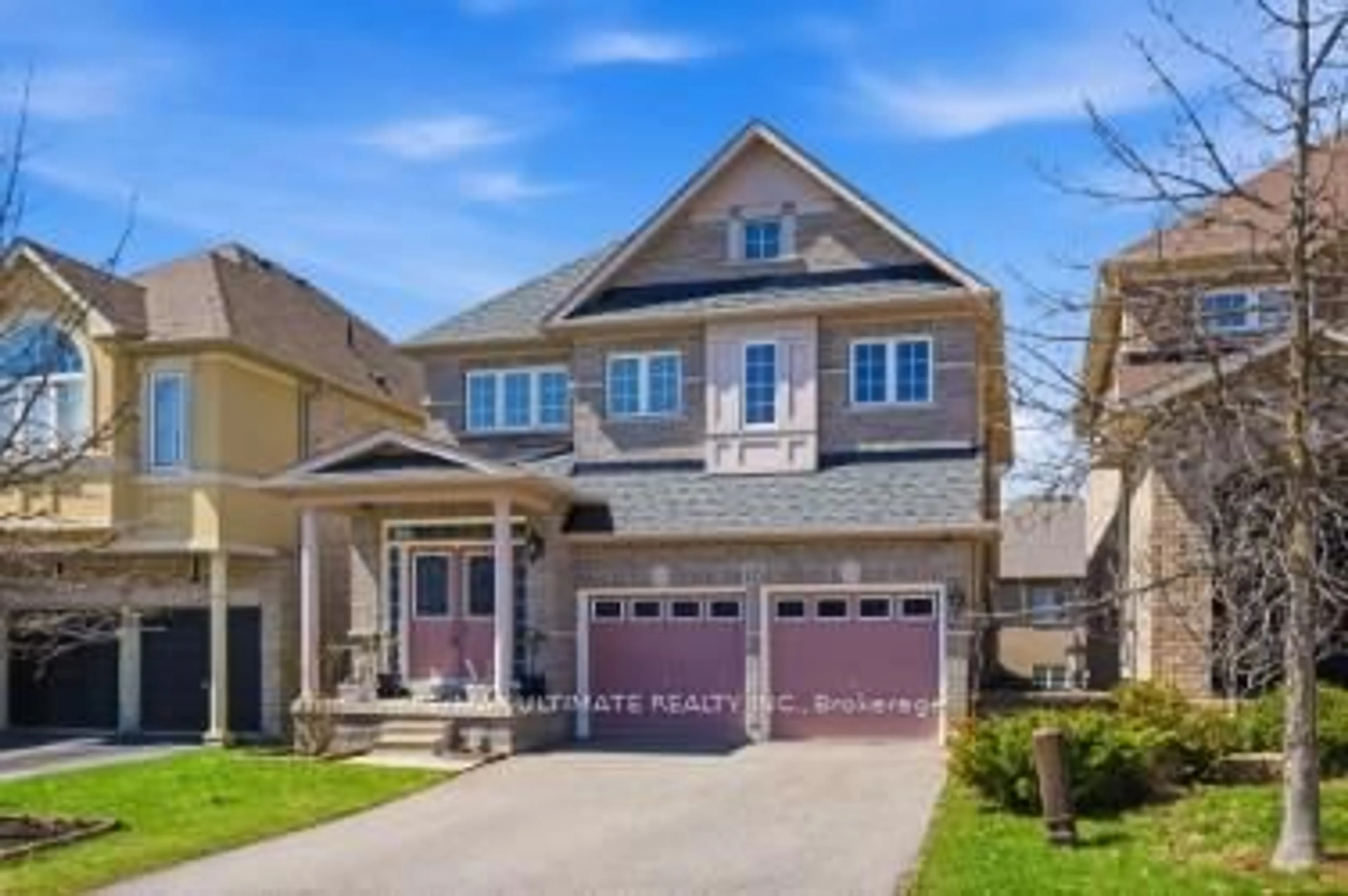 Home with brick exterior material, street for 445 Woodspring Ave, Newmarket Ontario L3X 3L1