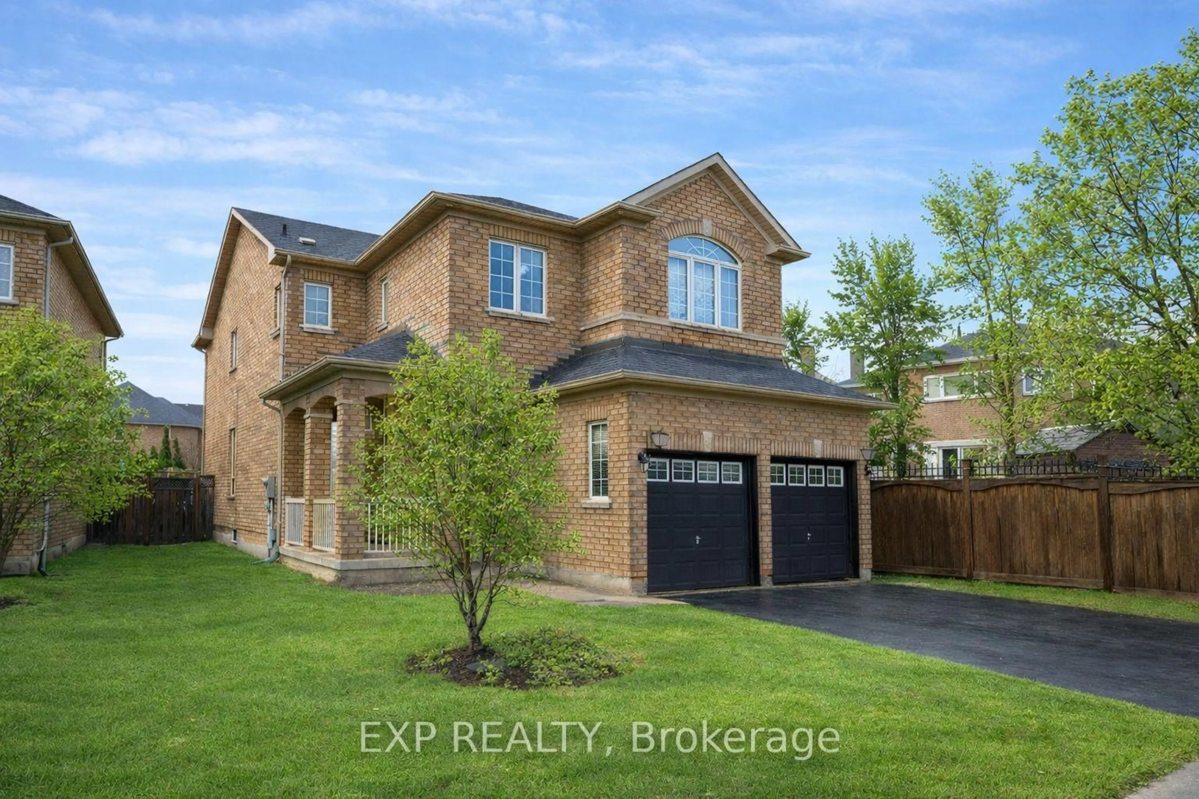 Home with brick exterior material, street for 148 Devonsleigh Blvd, Richmond Hill Ontario L4S 2N2
