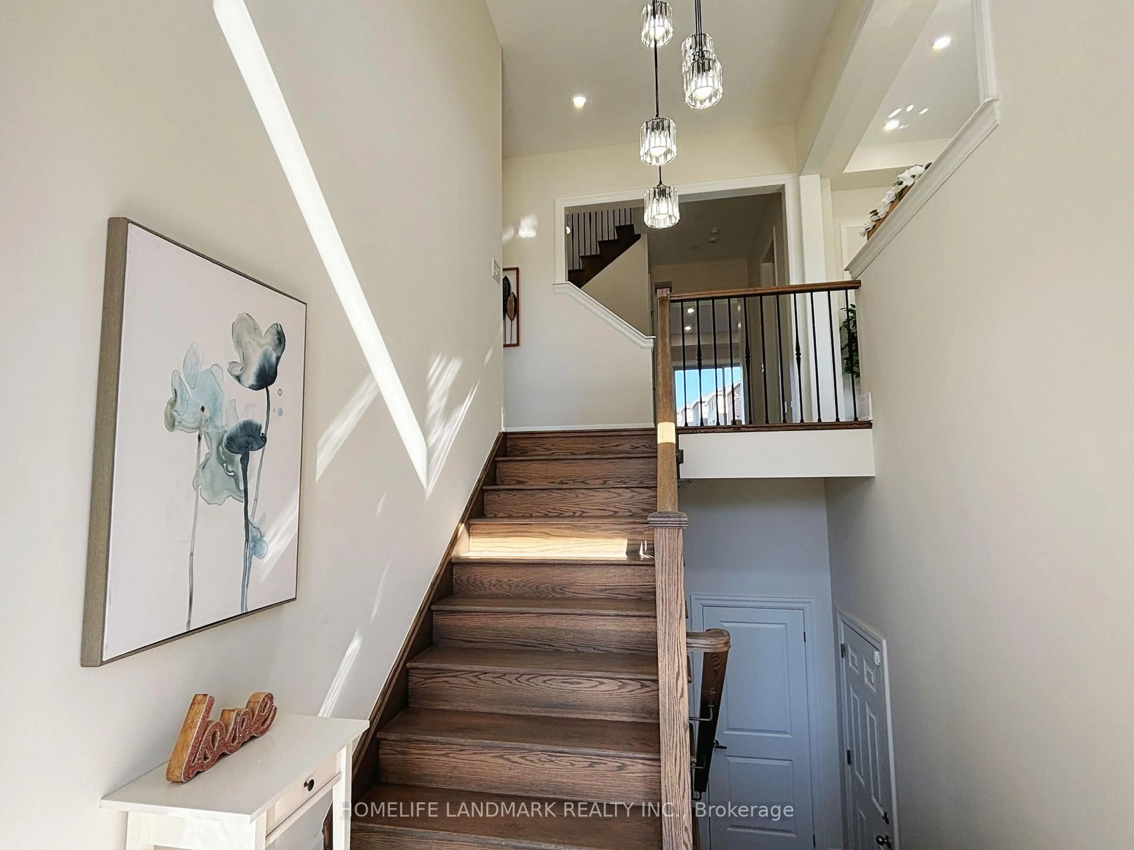 Unknown for 104 Wraggs Rd, Bradford West Gwillimbury Ontario L3Z 4N2