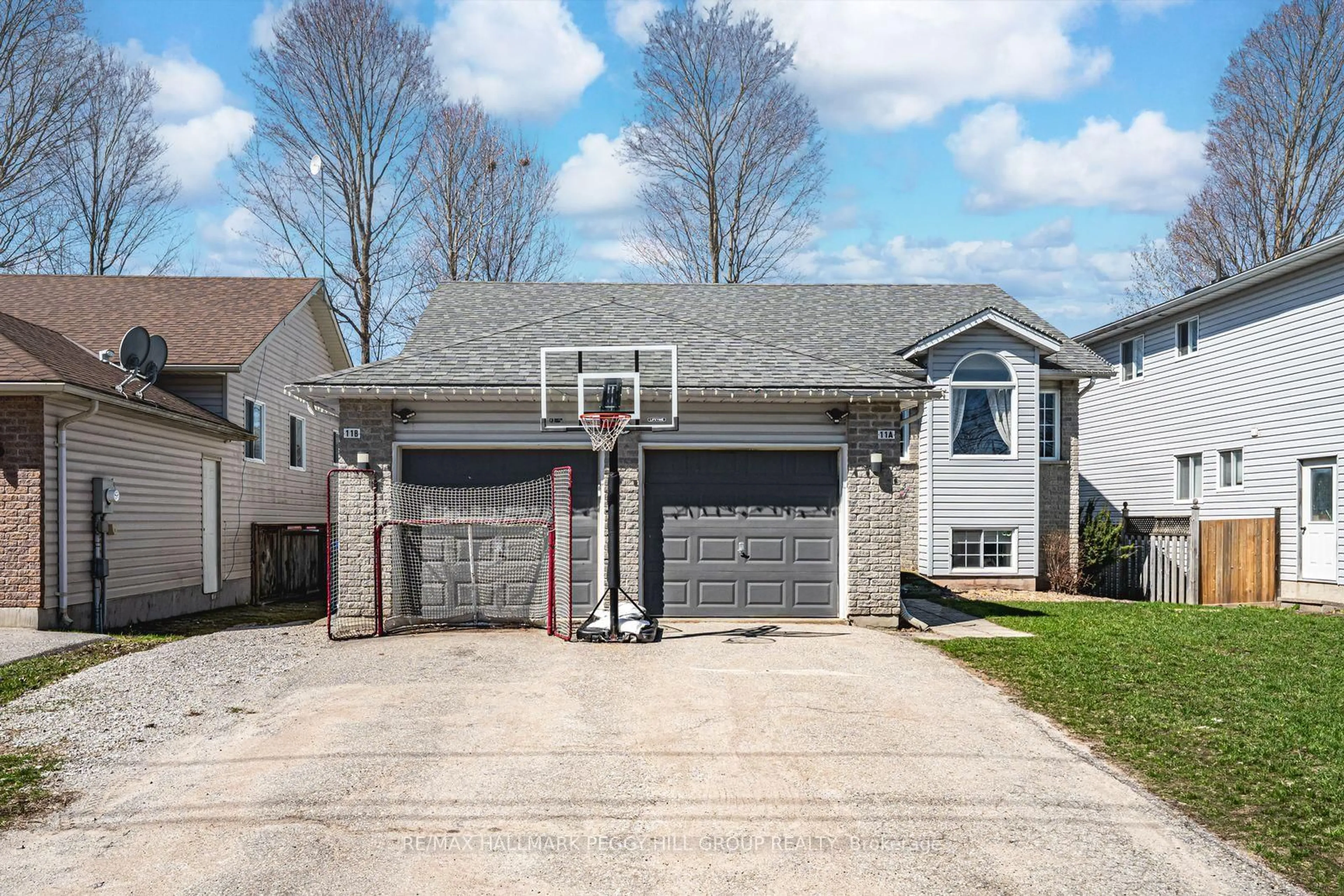 Home with vinyl exterior material, street for 11 Vernon St, Essa Ontario L3W 0V5