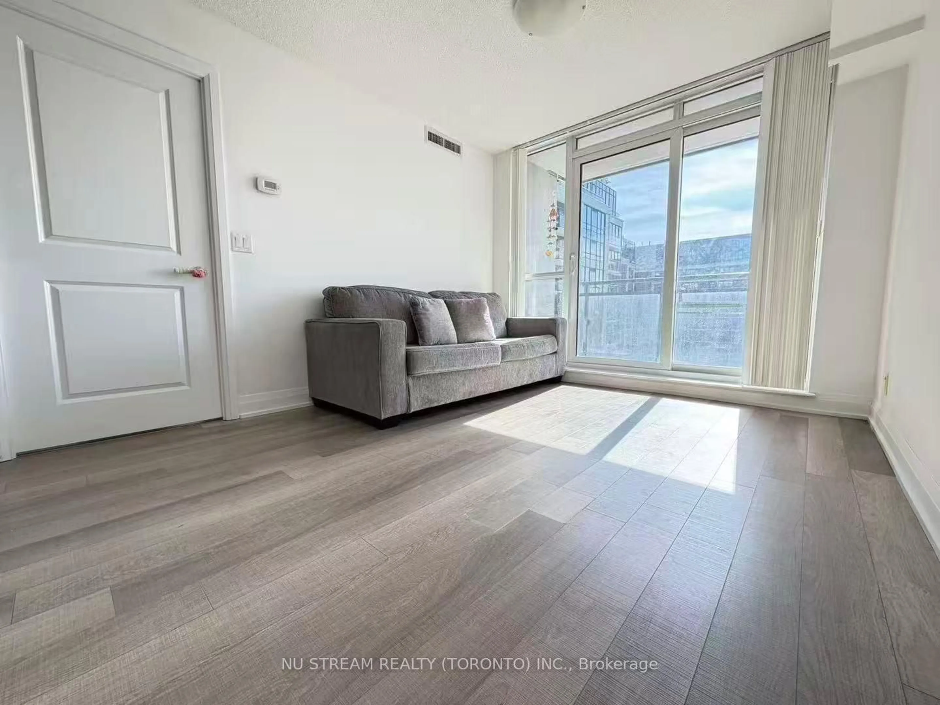 Living room with furniture, unknown for 372 Hwy 7 #721, Richmond Hill Ontario L4B 0C6